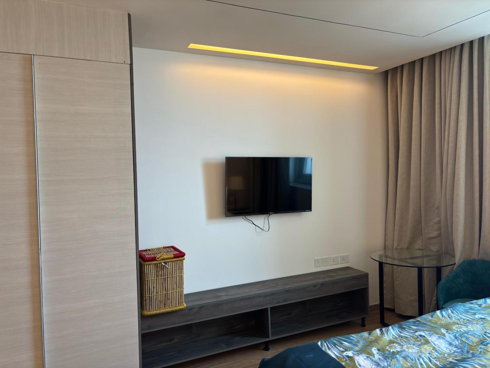 Apartment Stylish Street Apartment Gurgaon *