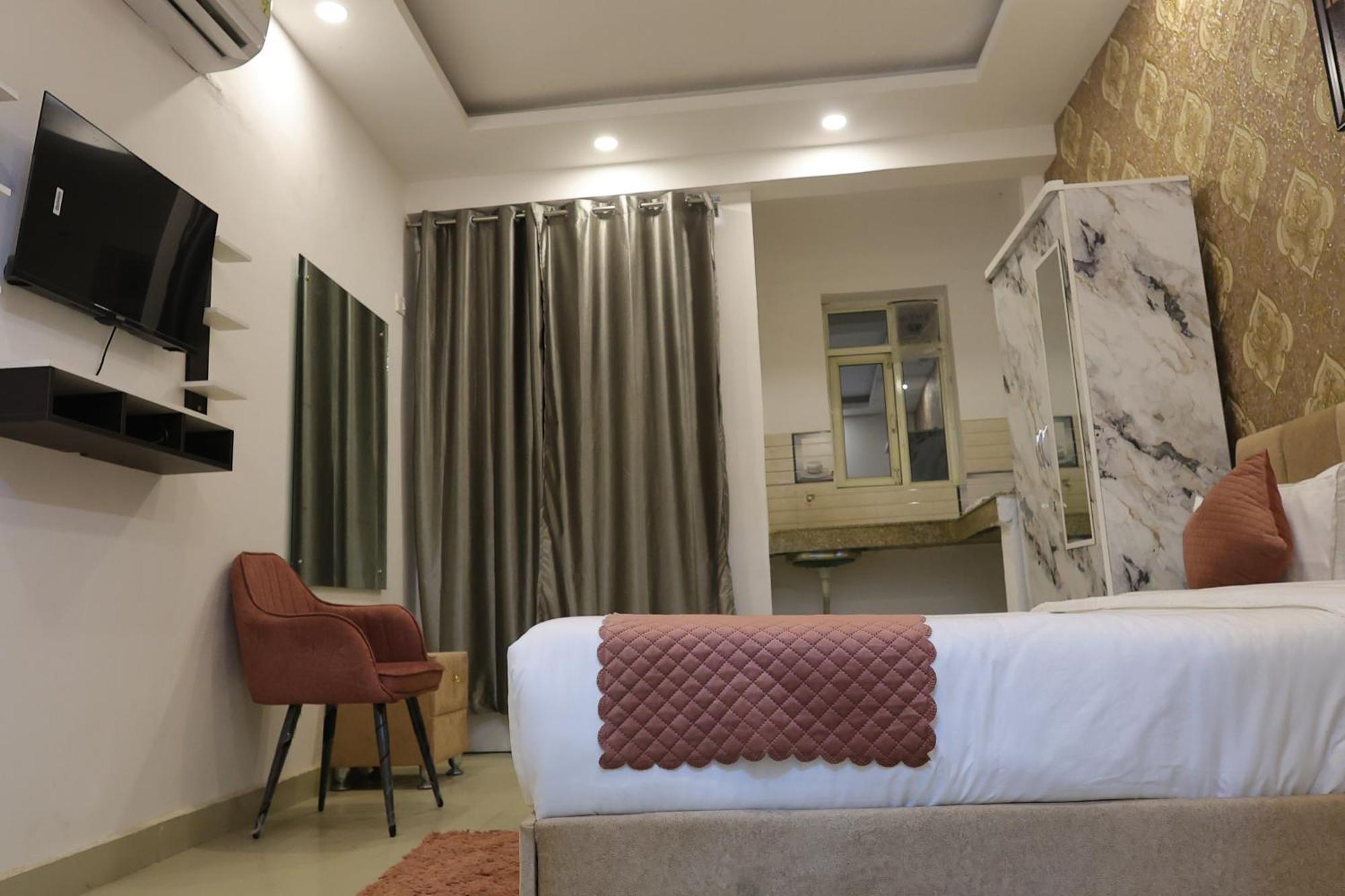 The Sandalwood By La Carnation I Faridabad-gurgaon Road 3* Gurgaon