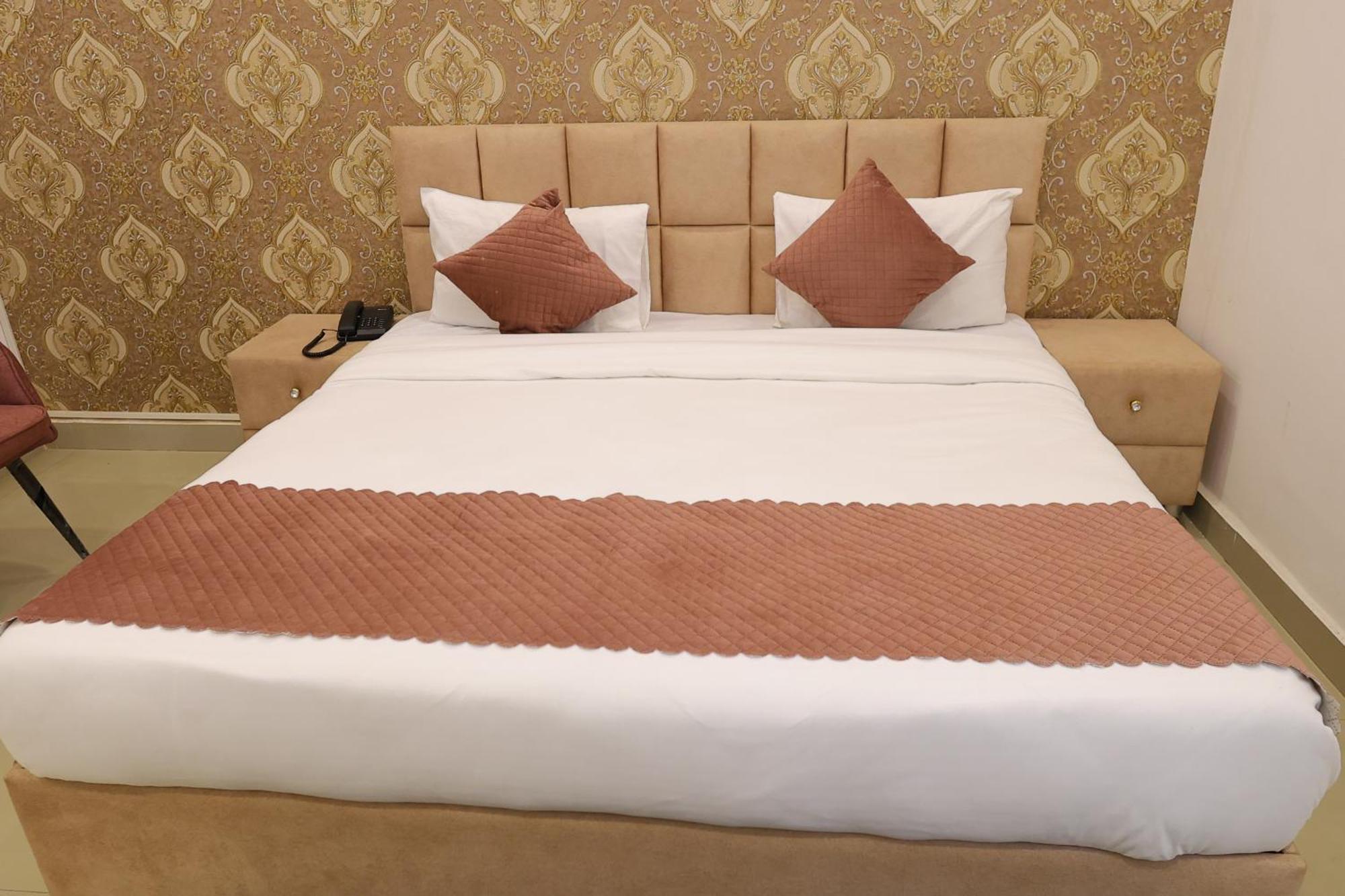 The Sandalwood By La Carnation I Faridabad-gurgaon Road Gurgaon