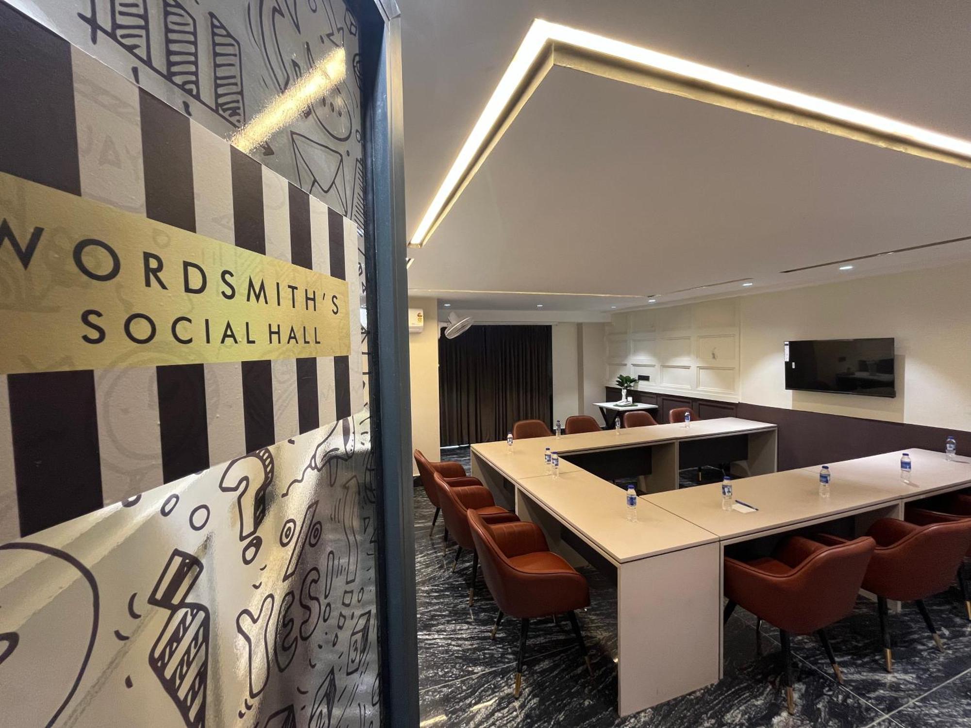 Hotel Orsom Sector 53 4*