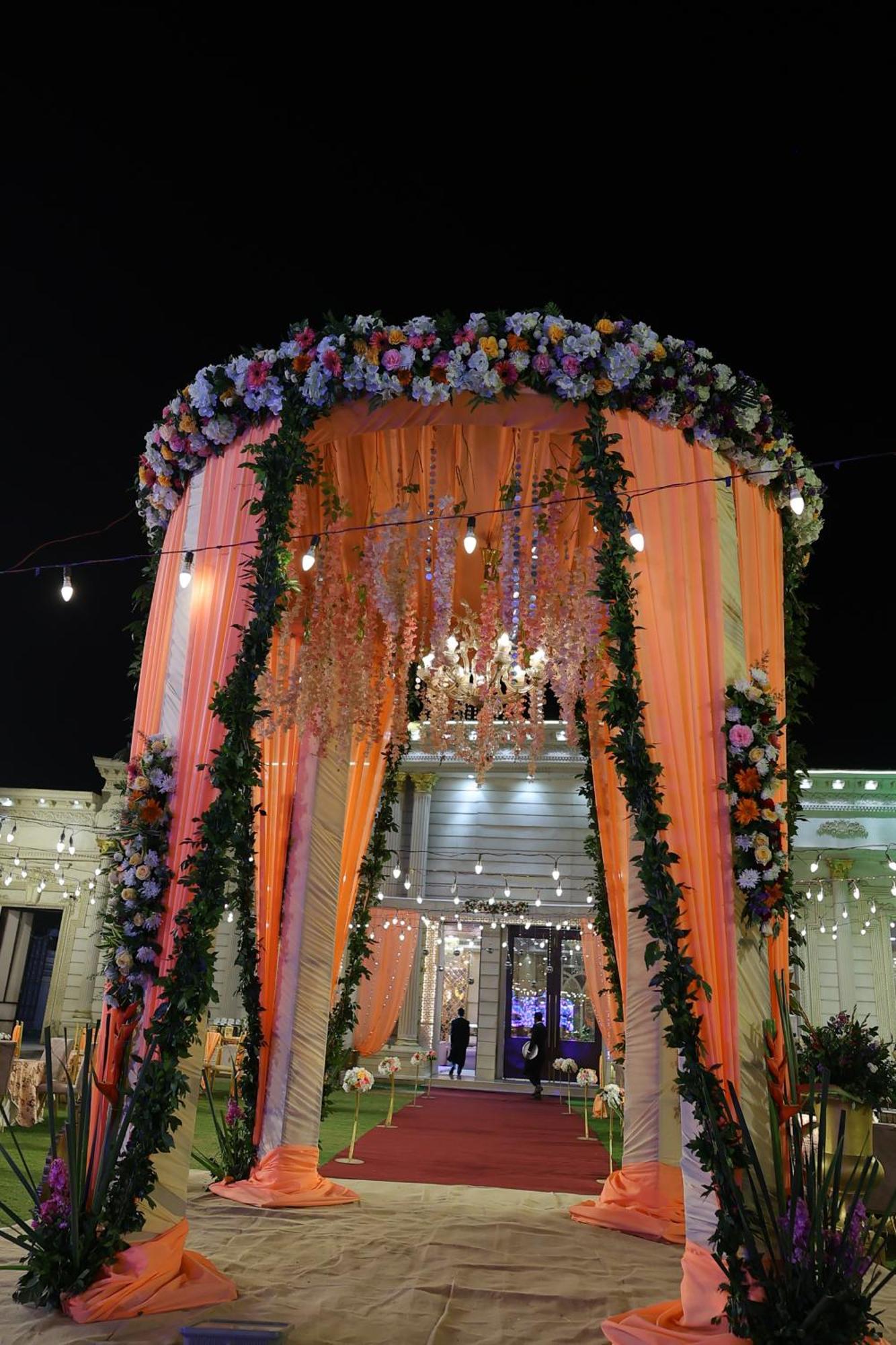 The Sandalwood By La Carnation I Faridabad-gurgaon Road 3* Gurgaon