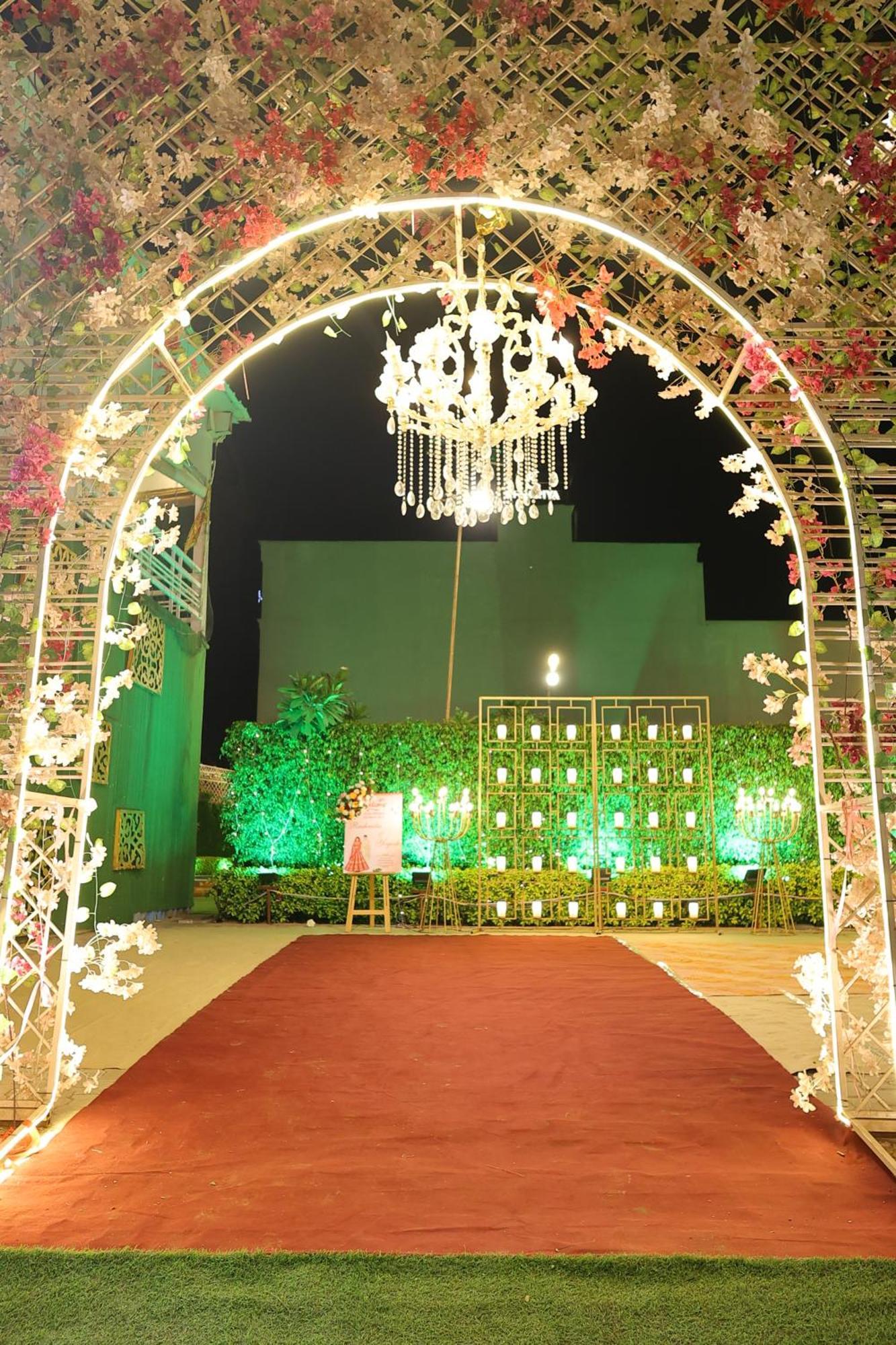 The Sandalwood By La Carnation I Faridabad-gurgaon Road Hotel Gurgaon