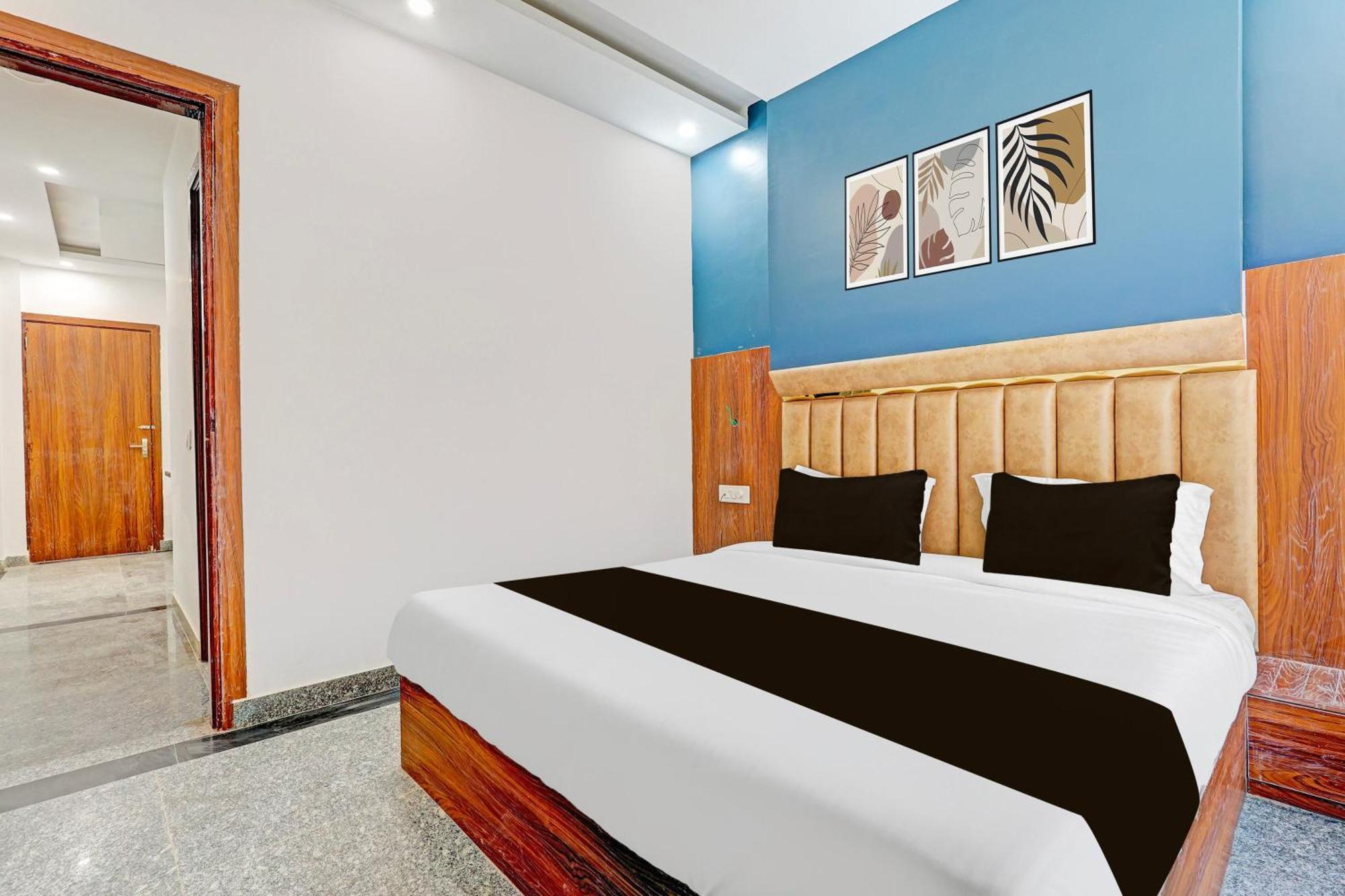 Hotel Townhouse Sector 62 Near World Gurgaon