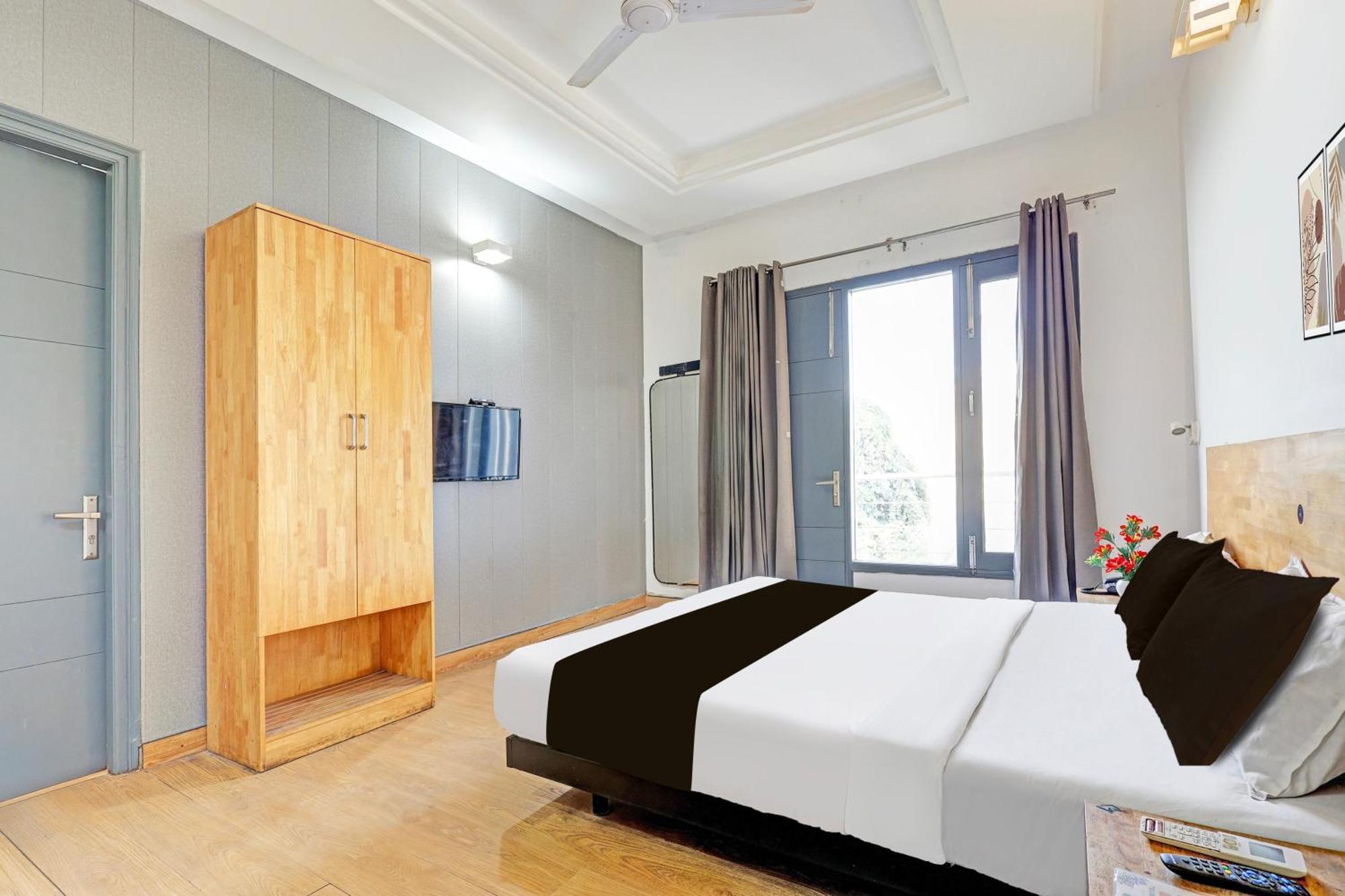 Super Townhouse Sector 49 Sohna Road Hotel Gurgaon