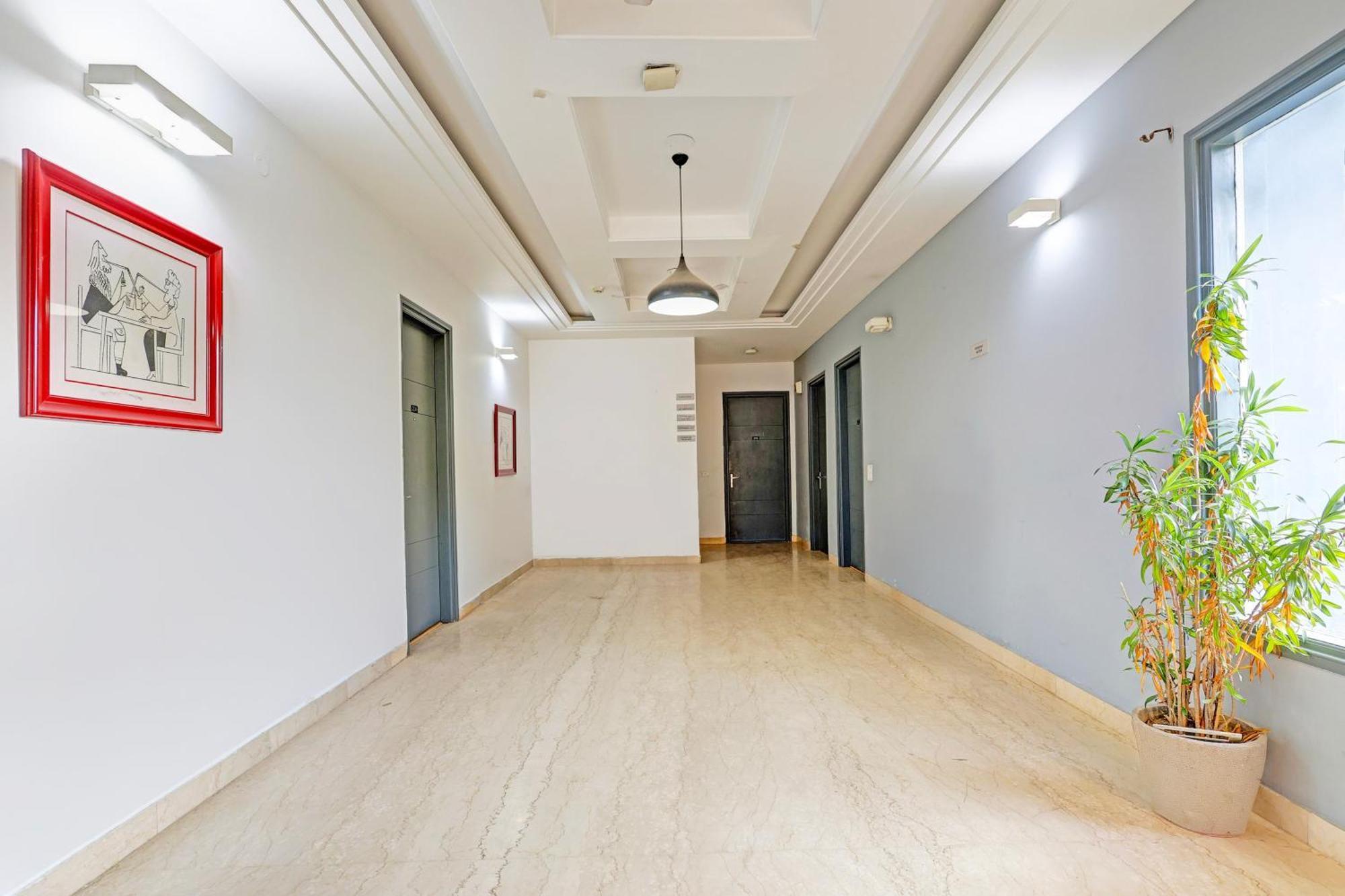 Super Townhouse Sector 49 Sohna Road Hotel Gurgaon