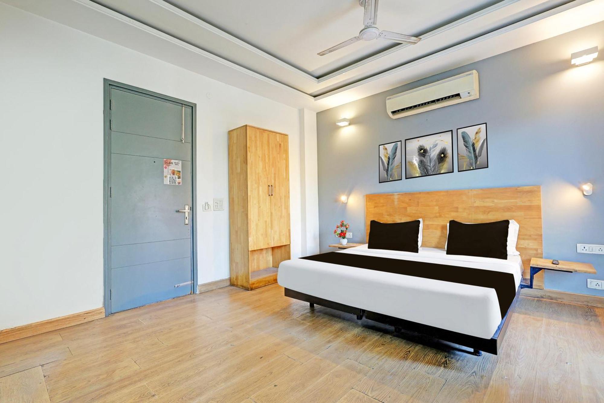 Super Townhouse Sector 49 Sohna Road Gurgaon