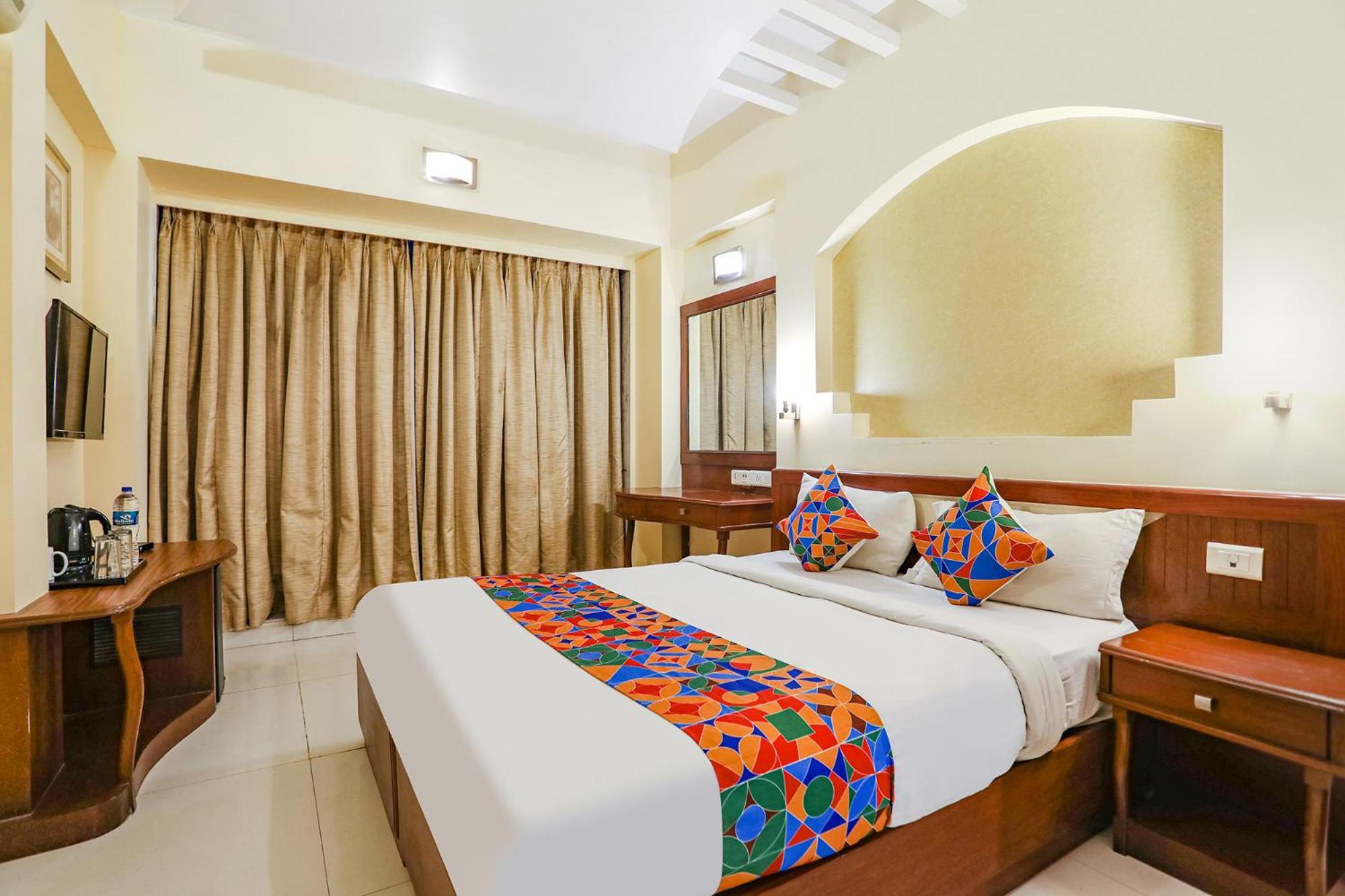 Hotel Fabhotel Shubhangan - Nr Bandra