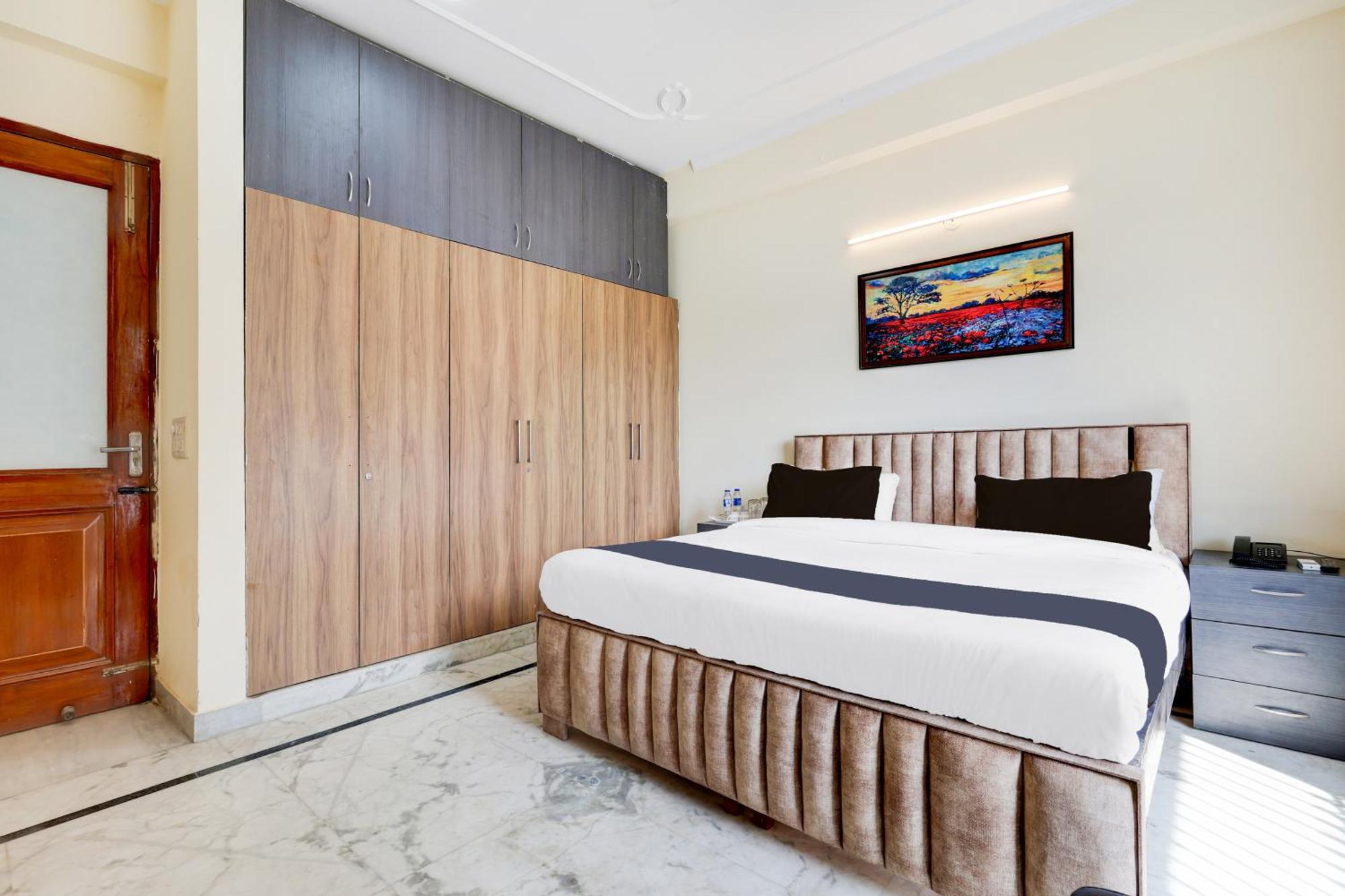 Apartment Tulip - 3bhk Golf Course Road, Near Hong Kong Market & Metro Mall