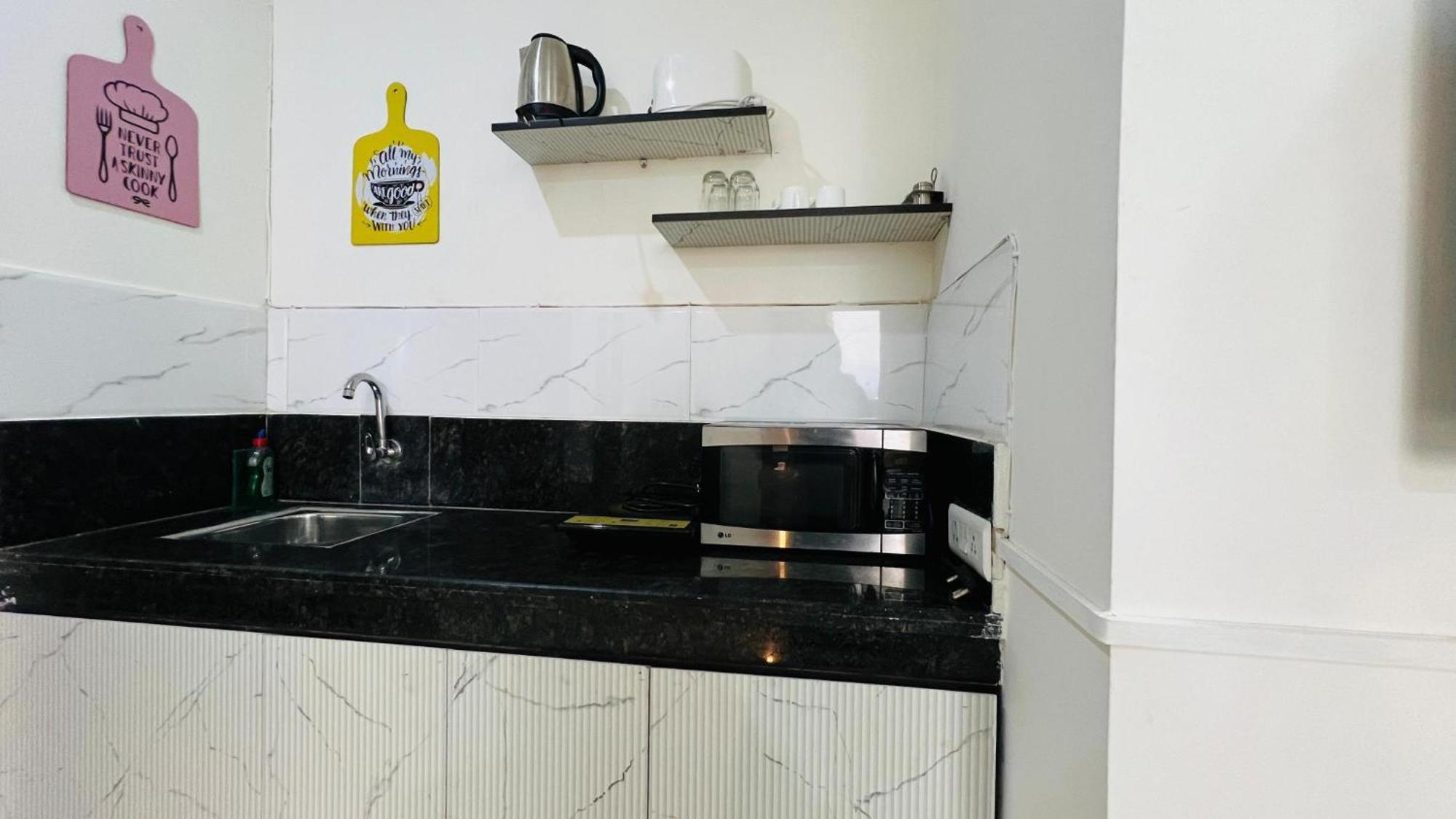 Bluo Penthouse - Dlf Cybercity, Bathtub Terrace Garden #staycation Apartment
