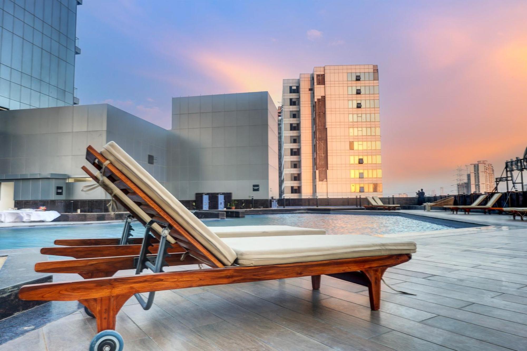 Hotel Sunday And Residences 4*