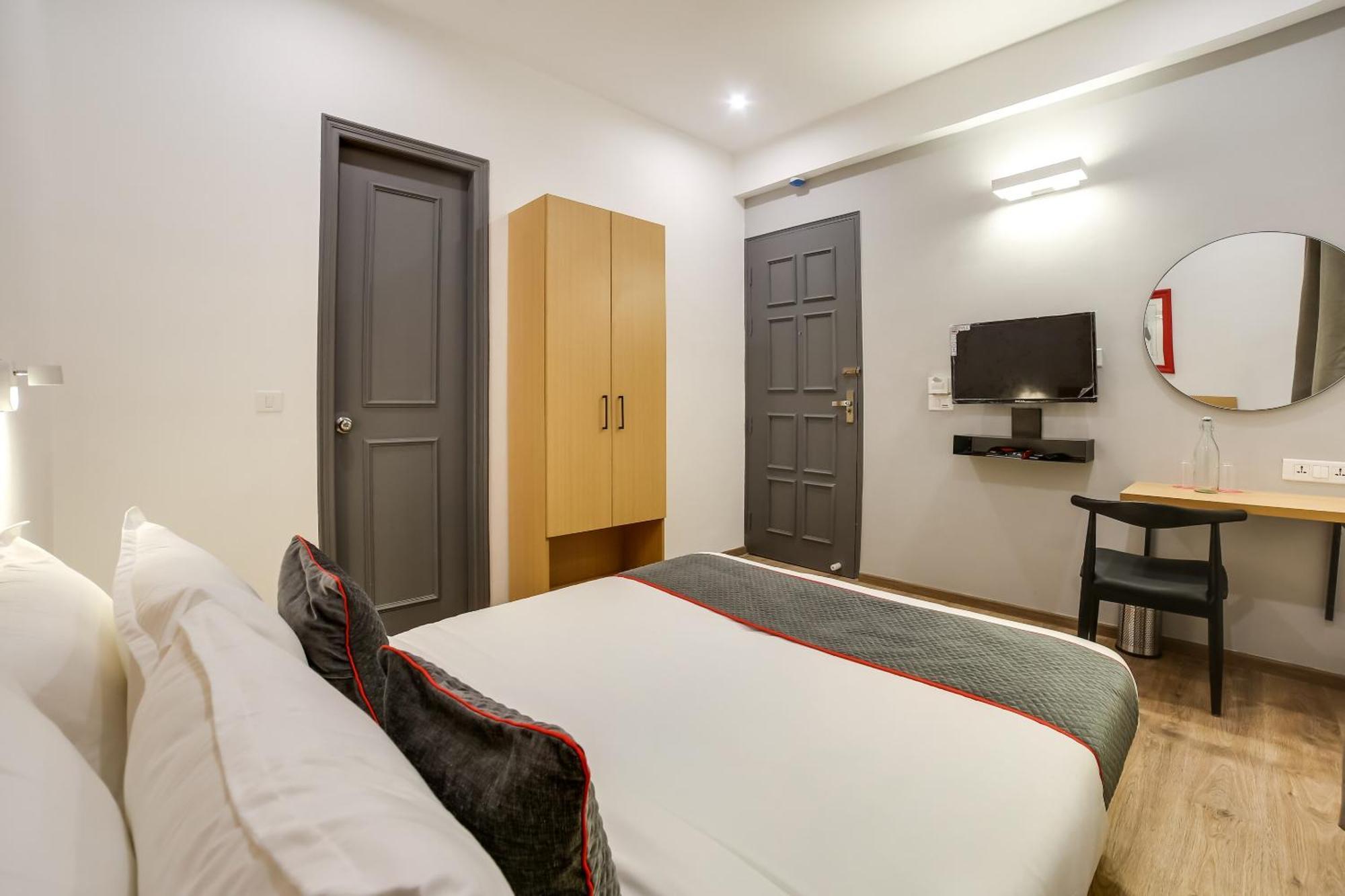 Hotel Townhouse Unitech Cyber Park Near Omaxe Celebration Mall 4*