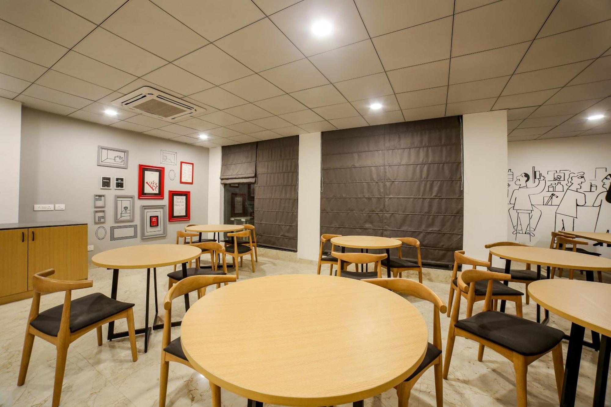Townhouse Unitech Cyber Park Near Omaxe Celebration Mall Hotel Gurgaon