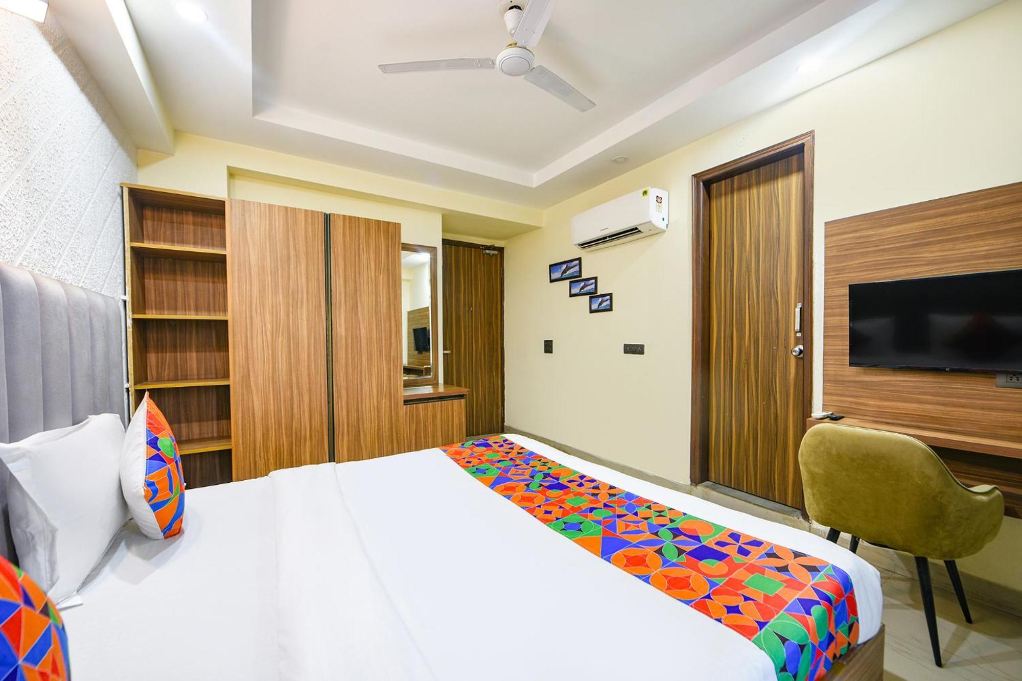 Fabhotel Dm 45 - Nr Millenium City Center Metro 3*