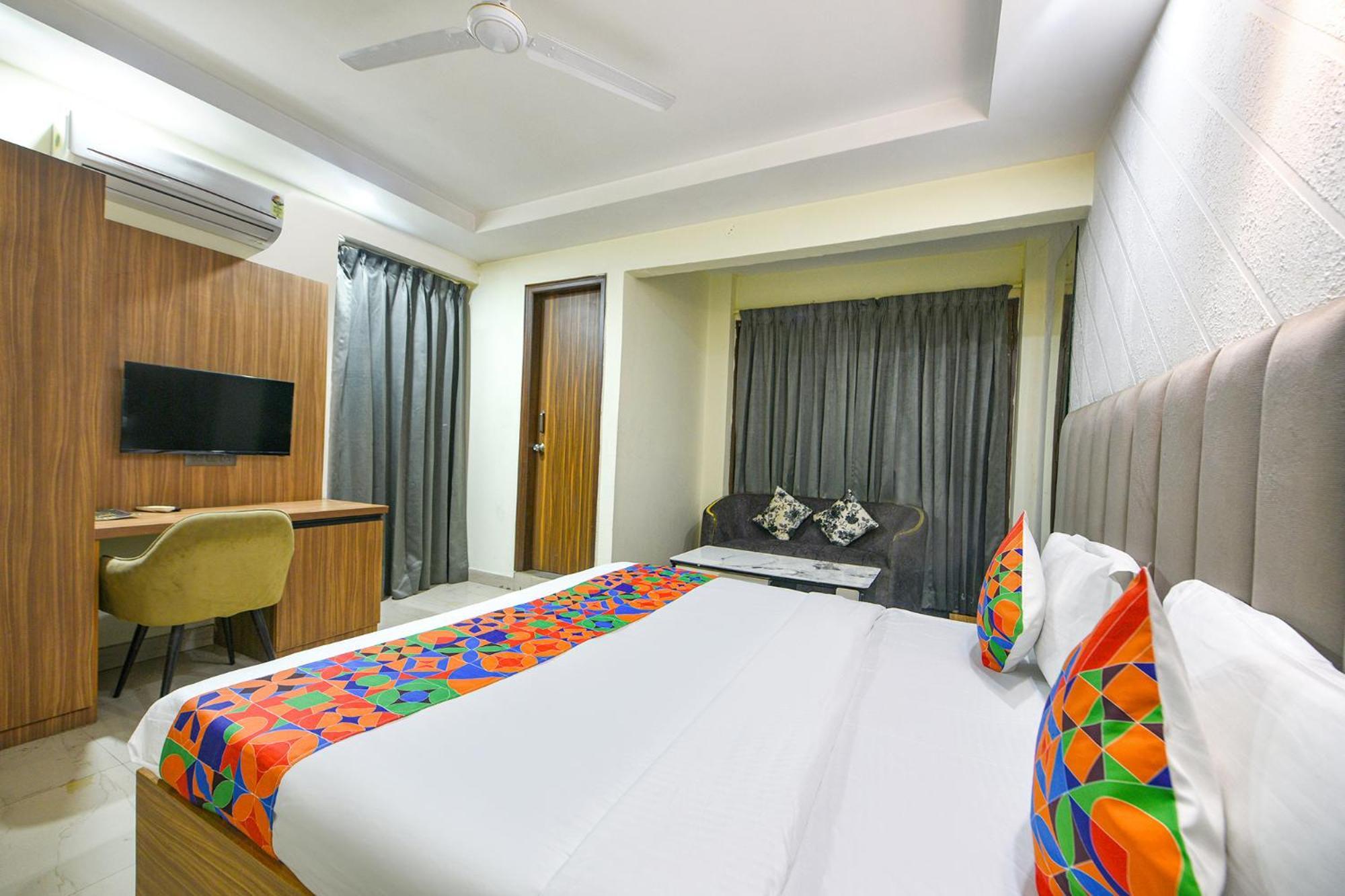 Hotel Fabhotel Dm 45 - Nr Millenium City Center Metro