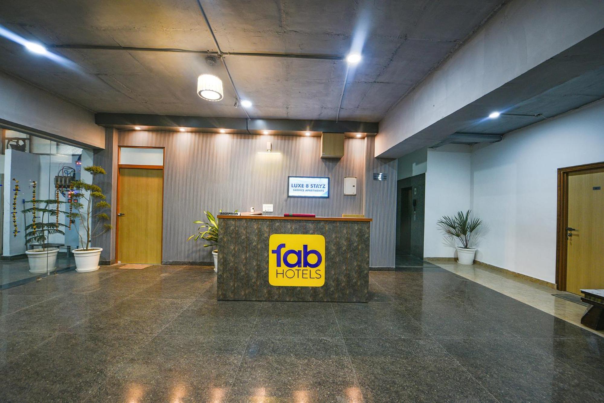 Fabhotel Luxe 8 Stayz Hotel 3*