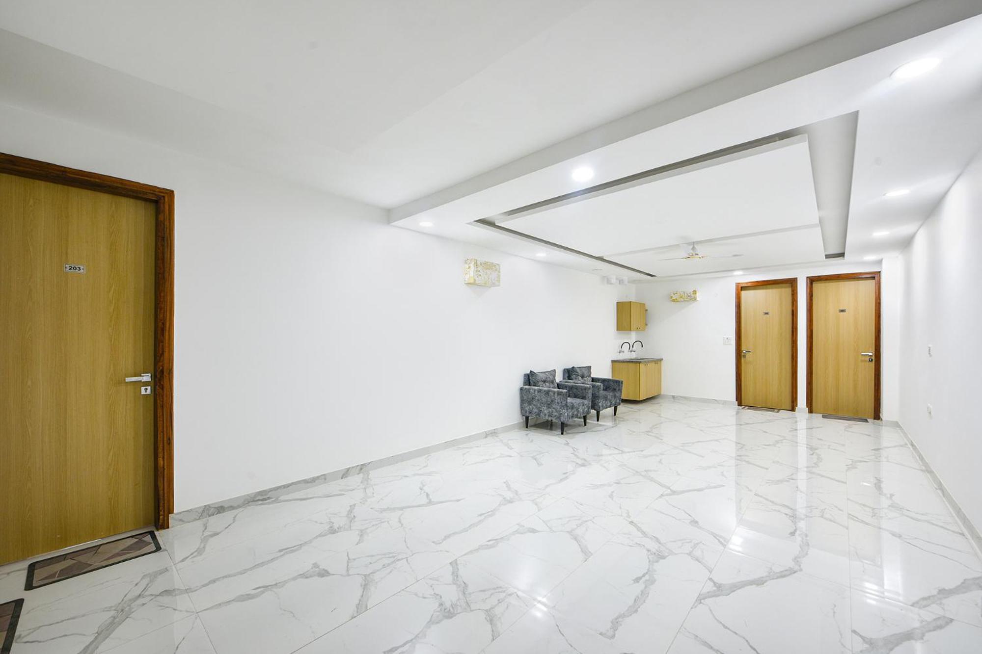Fabhotel Luxe 8 Stayz 3*