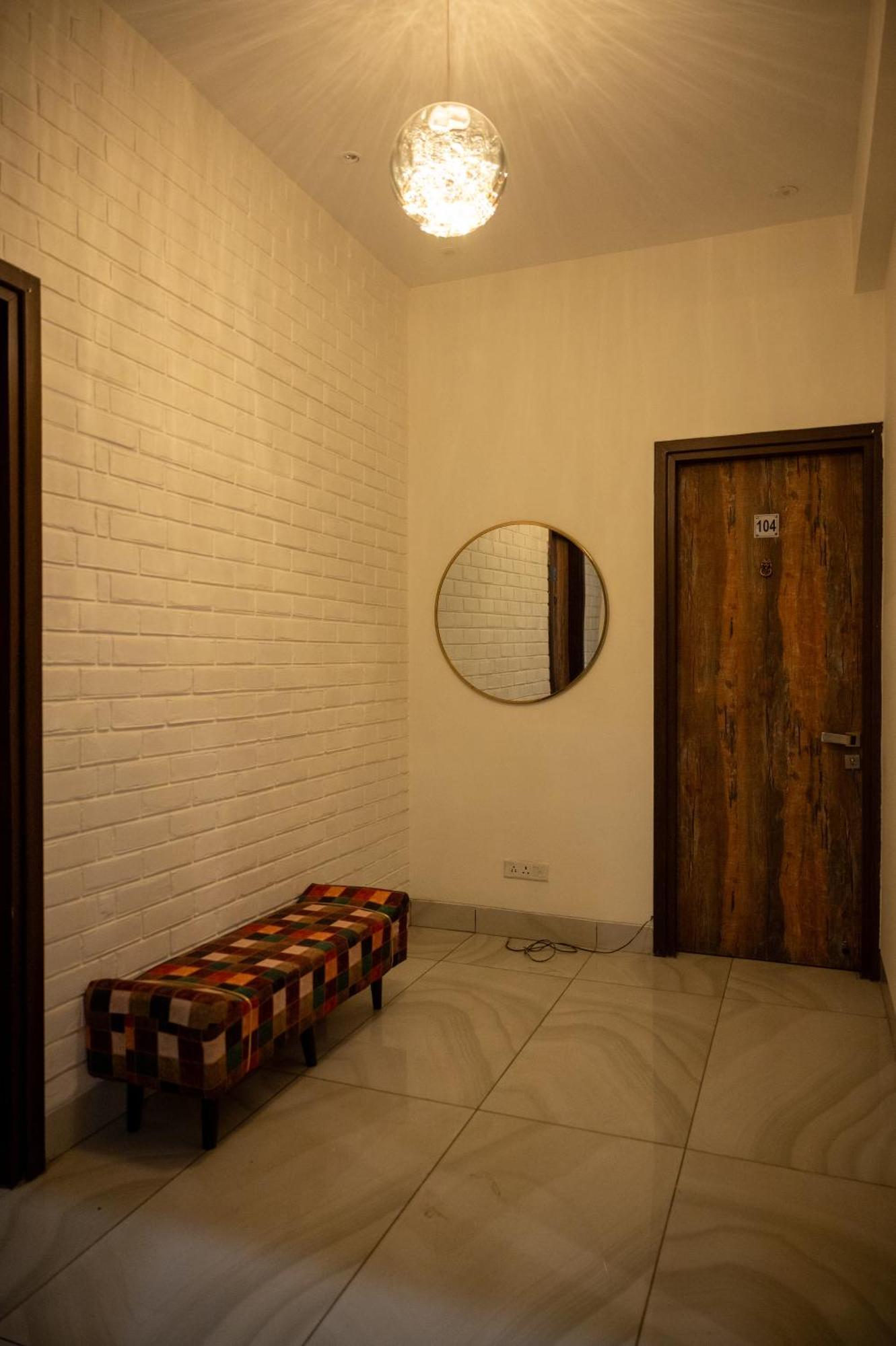 Manzana Hotel Gurgaon