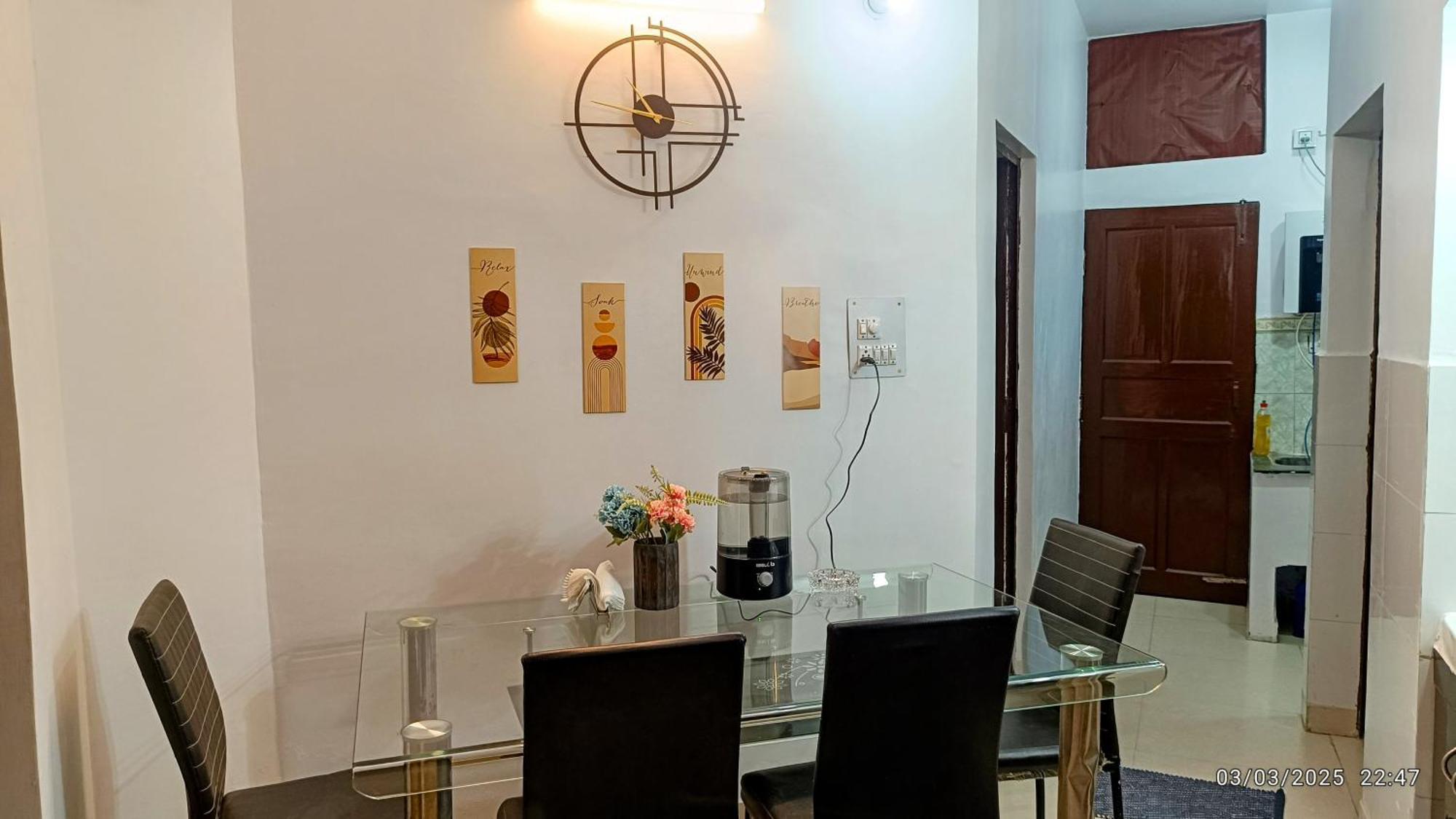 Zy - White Crystal - Party, Group, Couple, Family Apartment Gurgaon