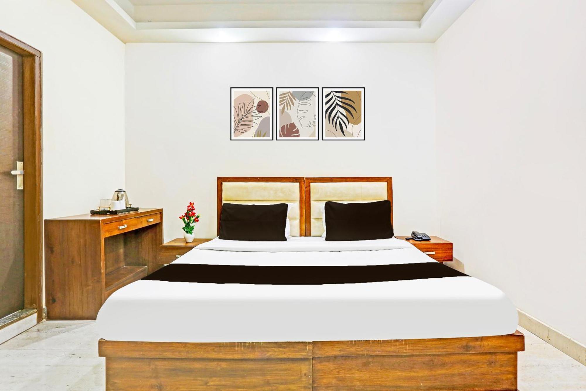 Hotel Super O Old Town Gurgaon