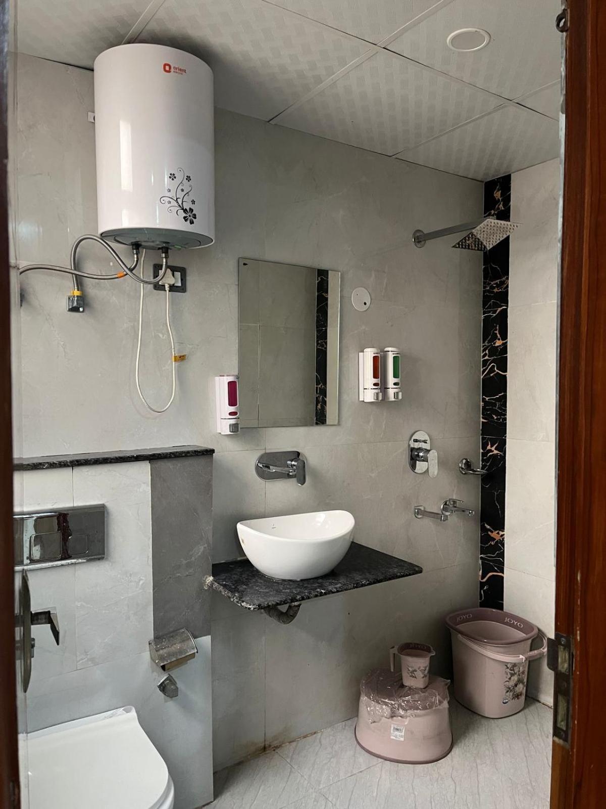 Comfort 3* Gurgaon