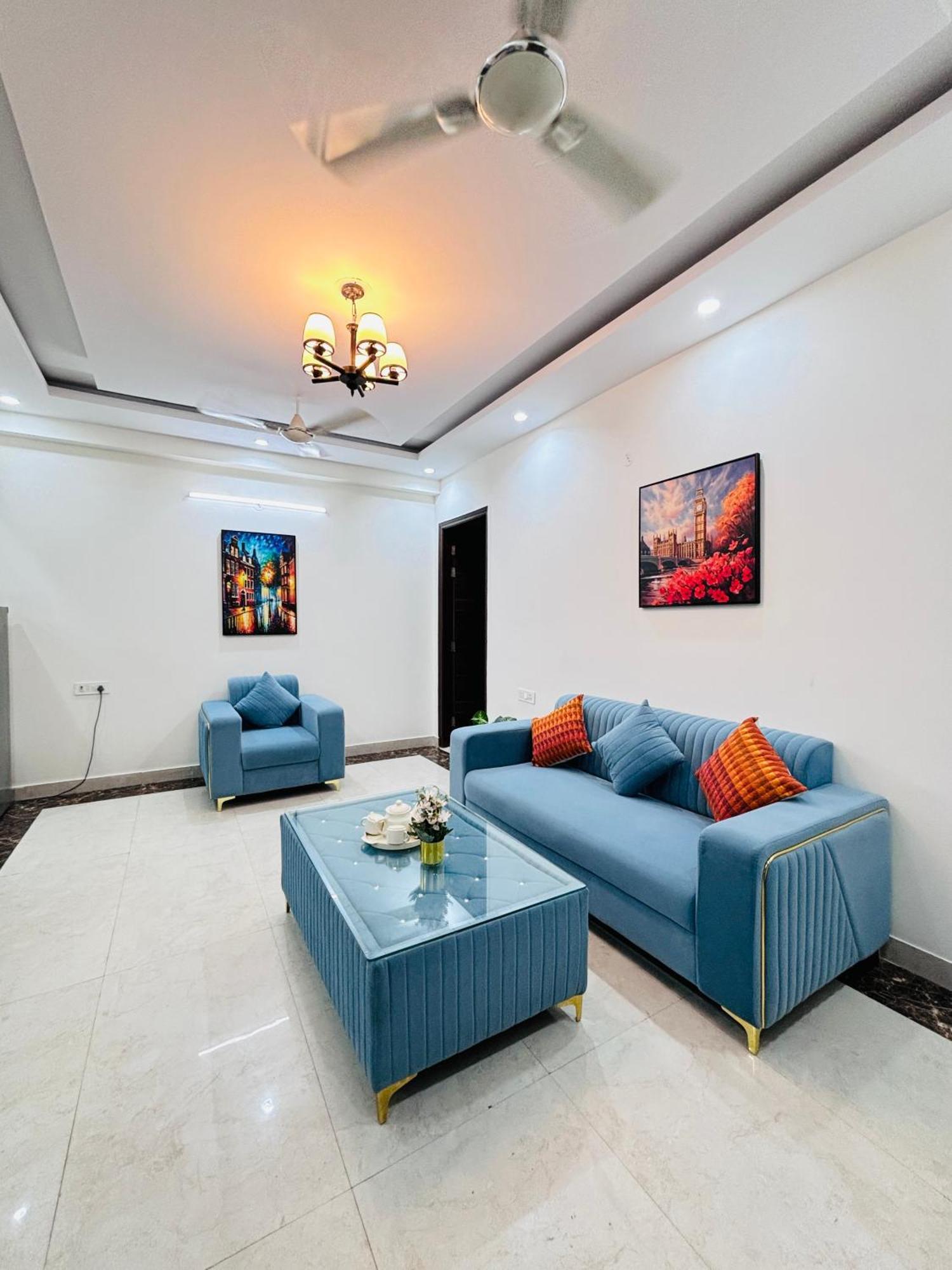 Abhrayah Homes Comfy 2bhk Homestay Gurgaon