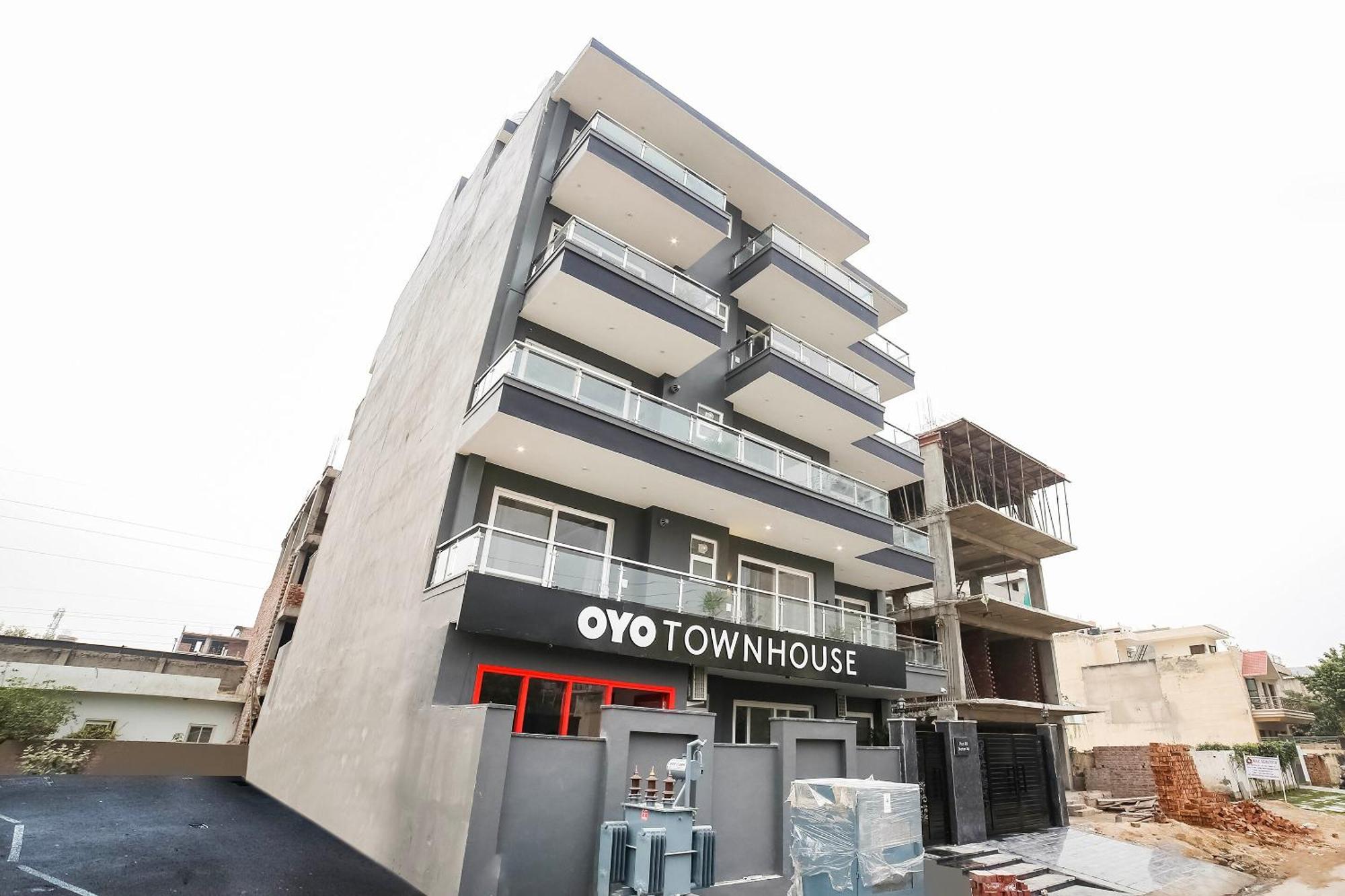 Hotel Super Townhouse Sector 46 Near Appu Ghar Gurgaon