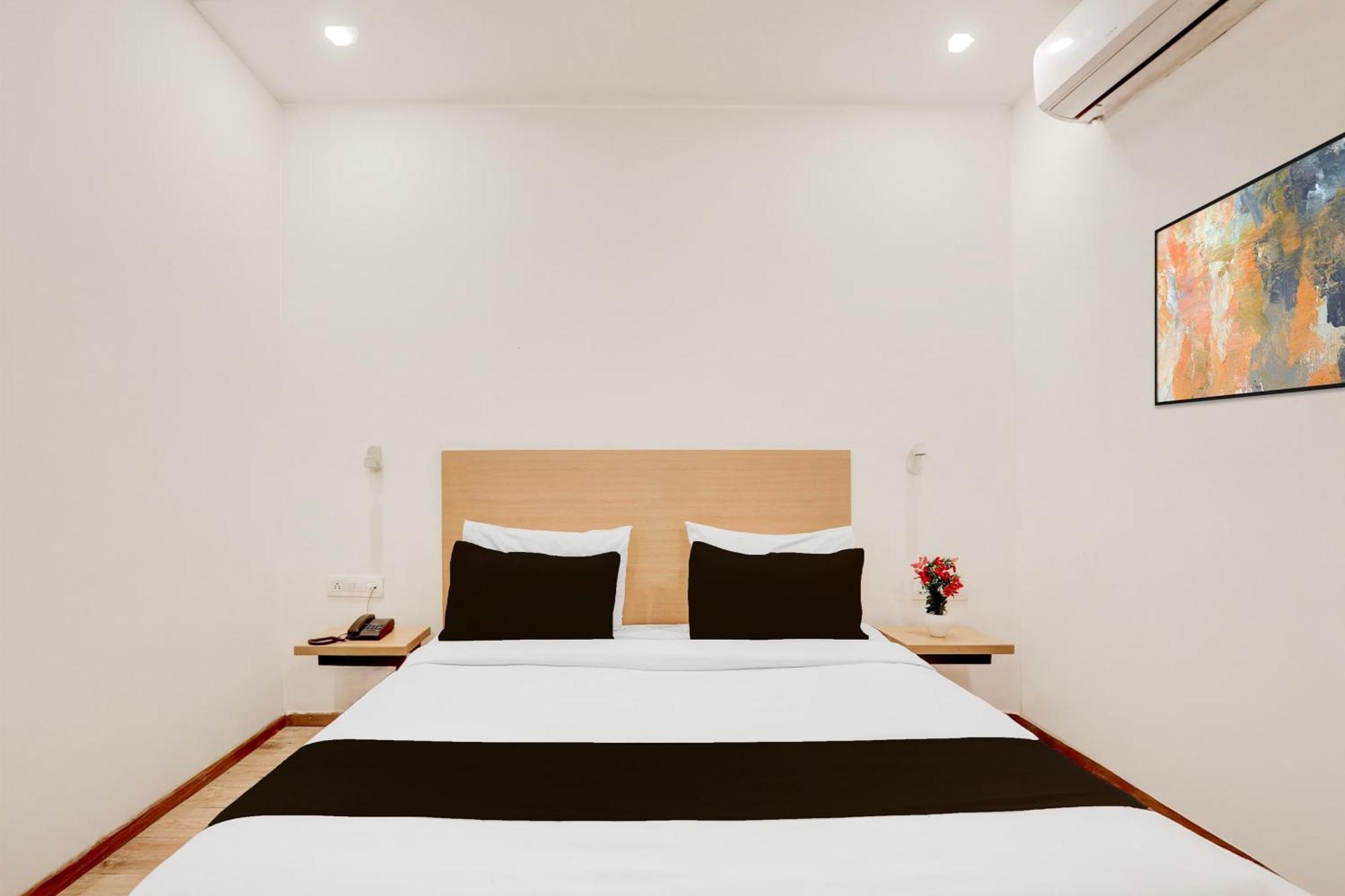 Hotel Super Townhouse Sector 64 Near Worldmark Gurugram Formerly Vero