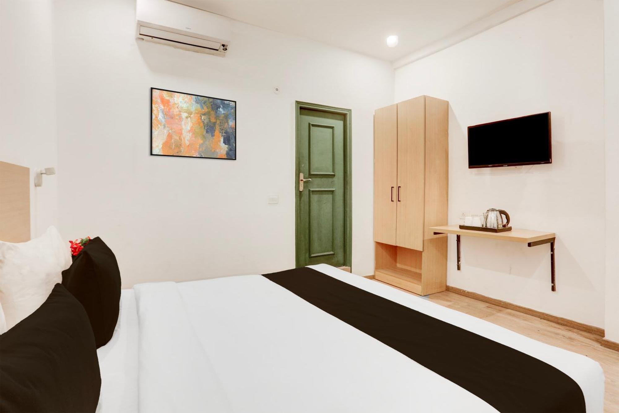 Hotel Super Townhouse Sector 64 Near Worldmark Gurugram Formerly Vero 4*