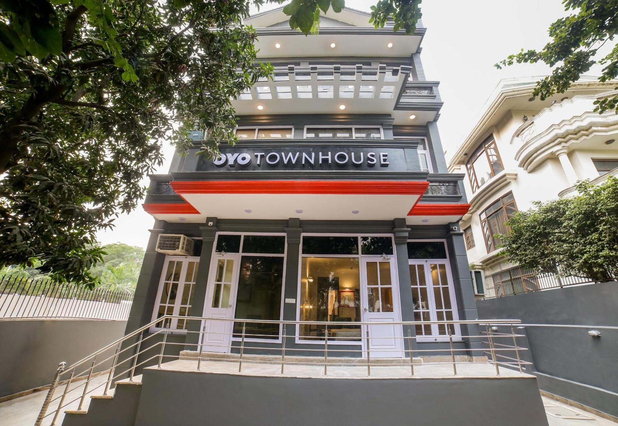 Townhouse 330 Dlf Phase-2 Near Leisure Valley Park 4* Gurgaon