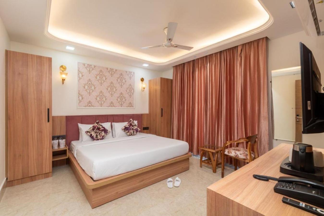 Aatithyam Residency Hotel 4*