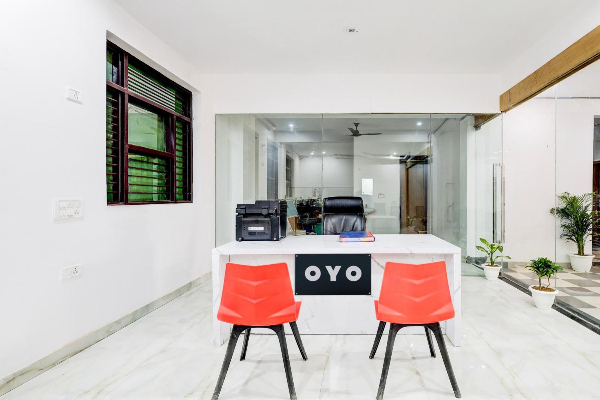 Hotel O Divine 3*