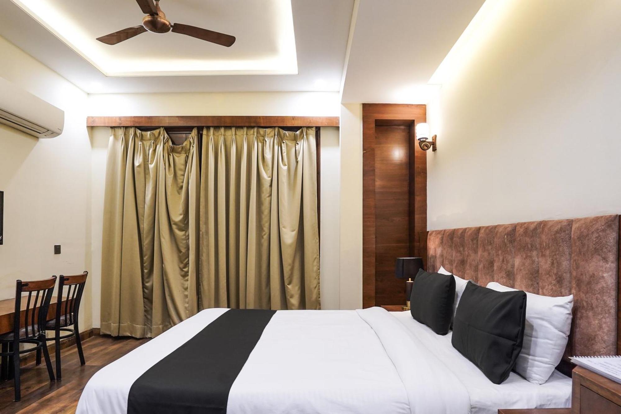 Super Townhouse Sector 47 Near Medanta Hotel Gurgaon