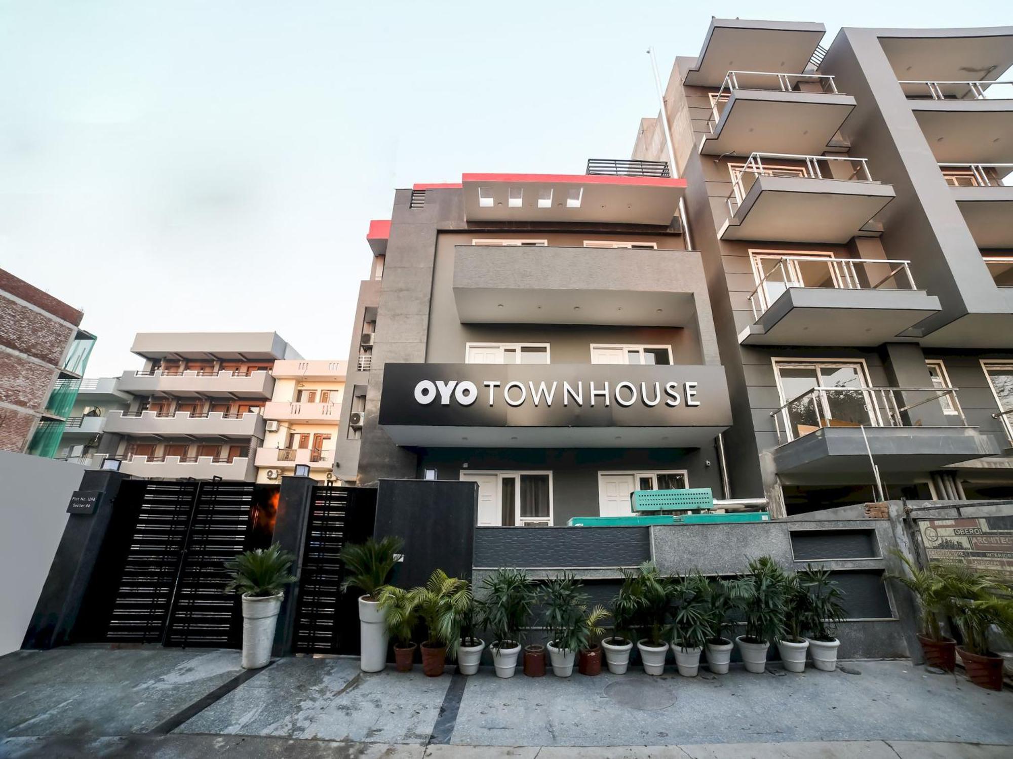 Townhouse Unitech Cyber Park Near Omaxe Celebration Mall Hotel Gurgaon