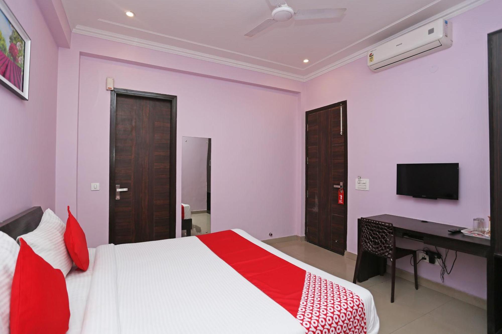 O Vaas One Thirty Two Hotel Gurgaon