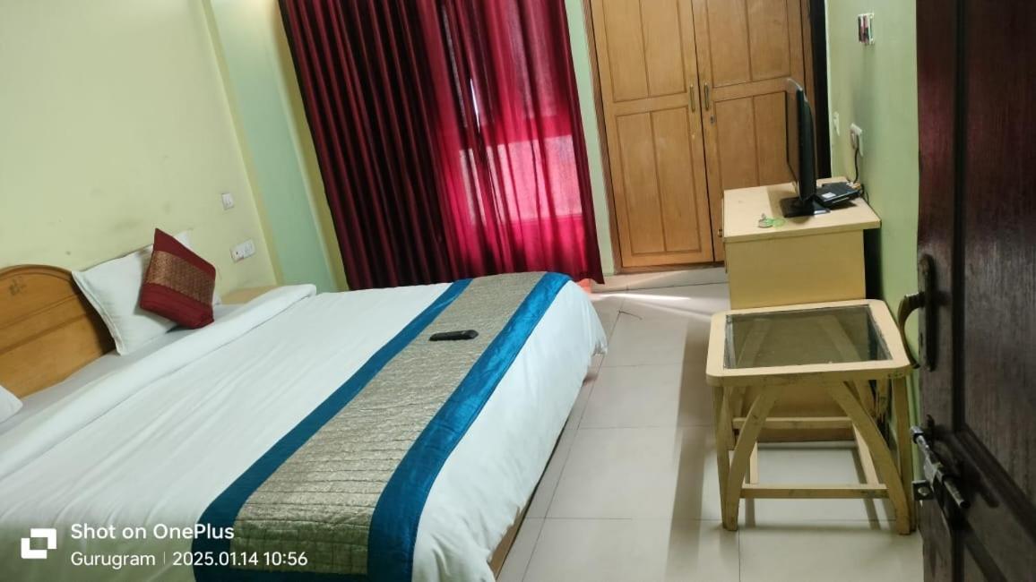 Guest house The Royal Sector 39 Gurgaon