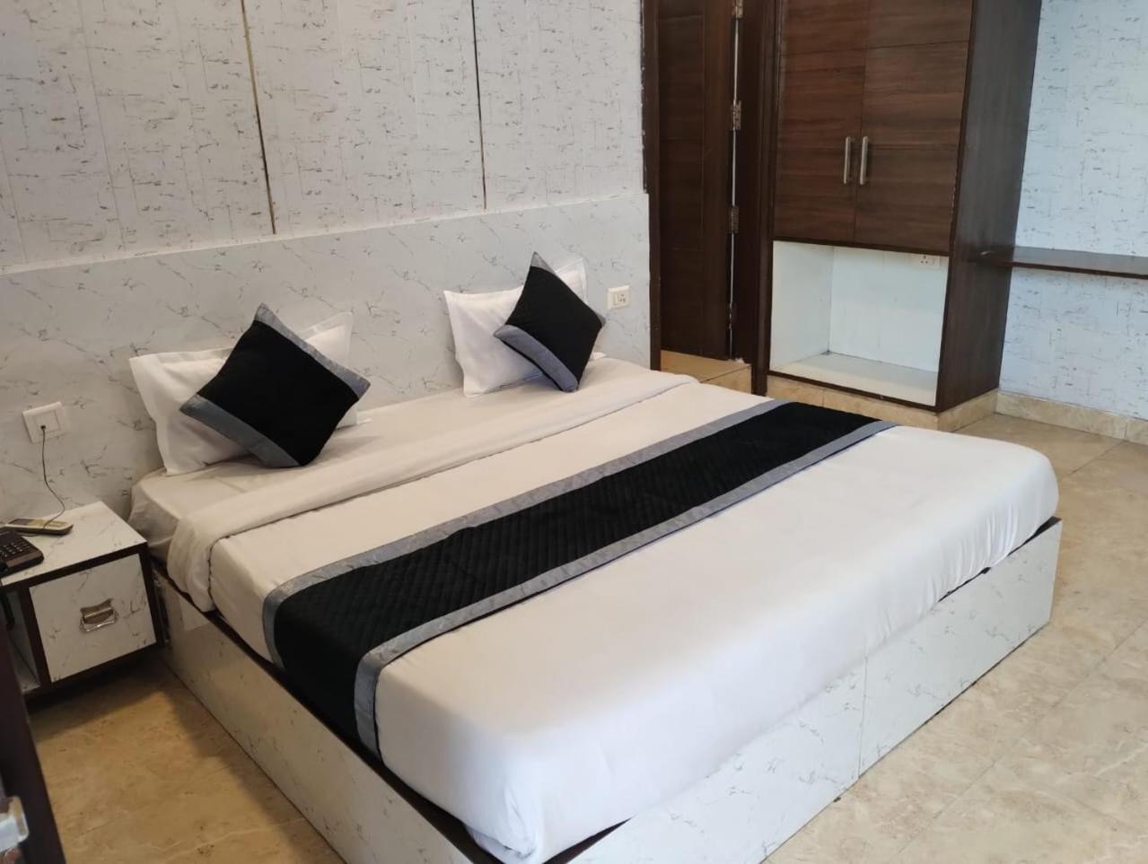 Hotel Rajvansh Palace