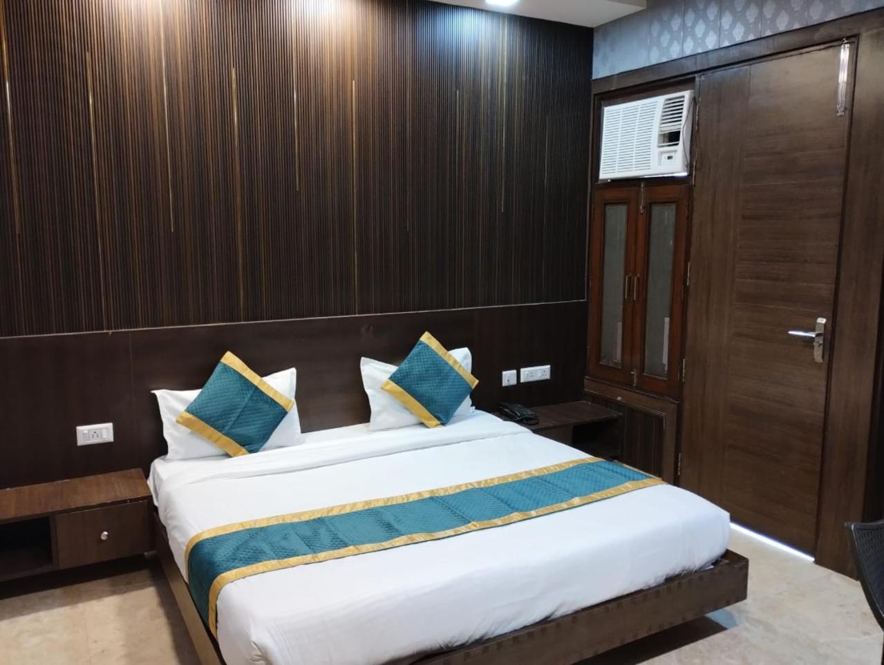 Rajvansh Palace Hotel Gurgaon