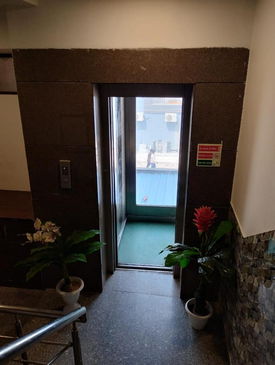 Hotel Rajvansh Palace Gurgaon