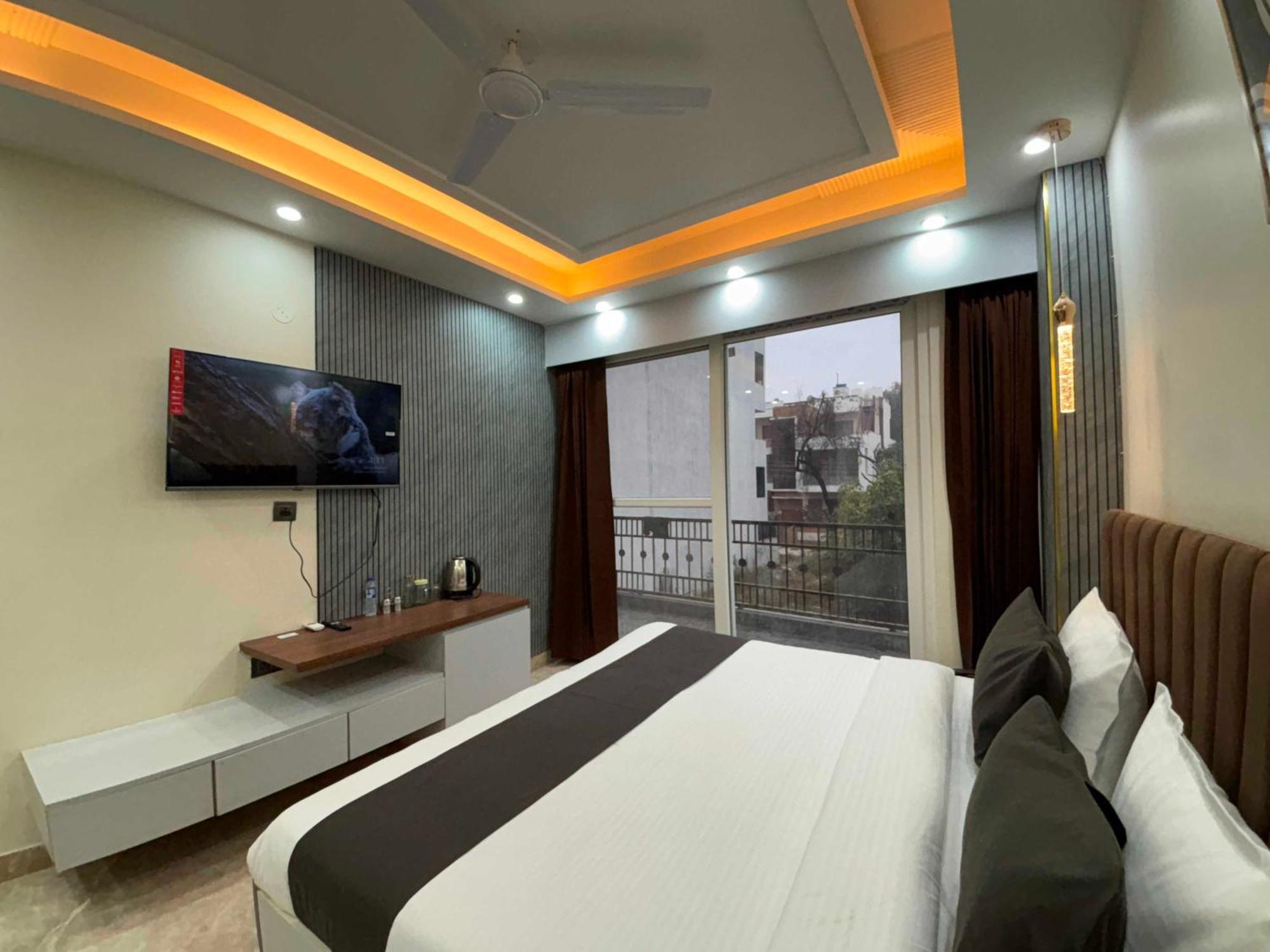 Collection O Sector 33 Hotel