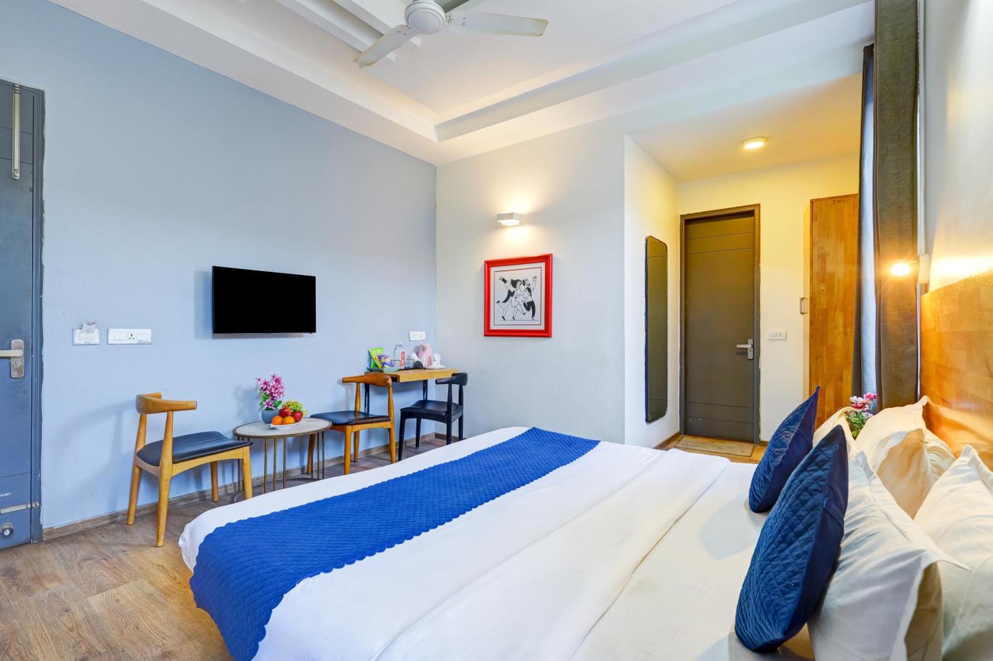 Hotel Wedlock Sector 47 3*