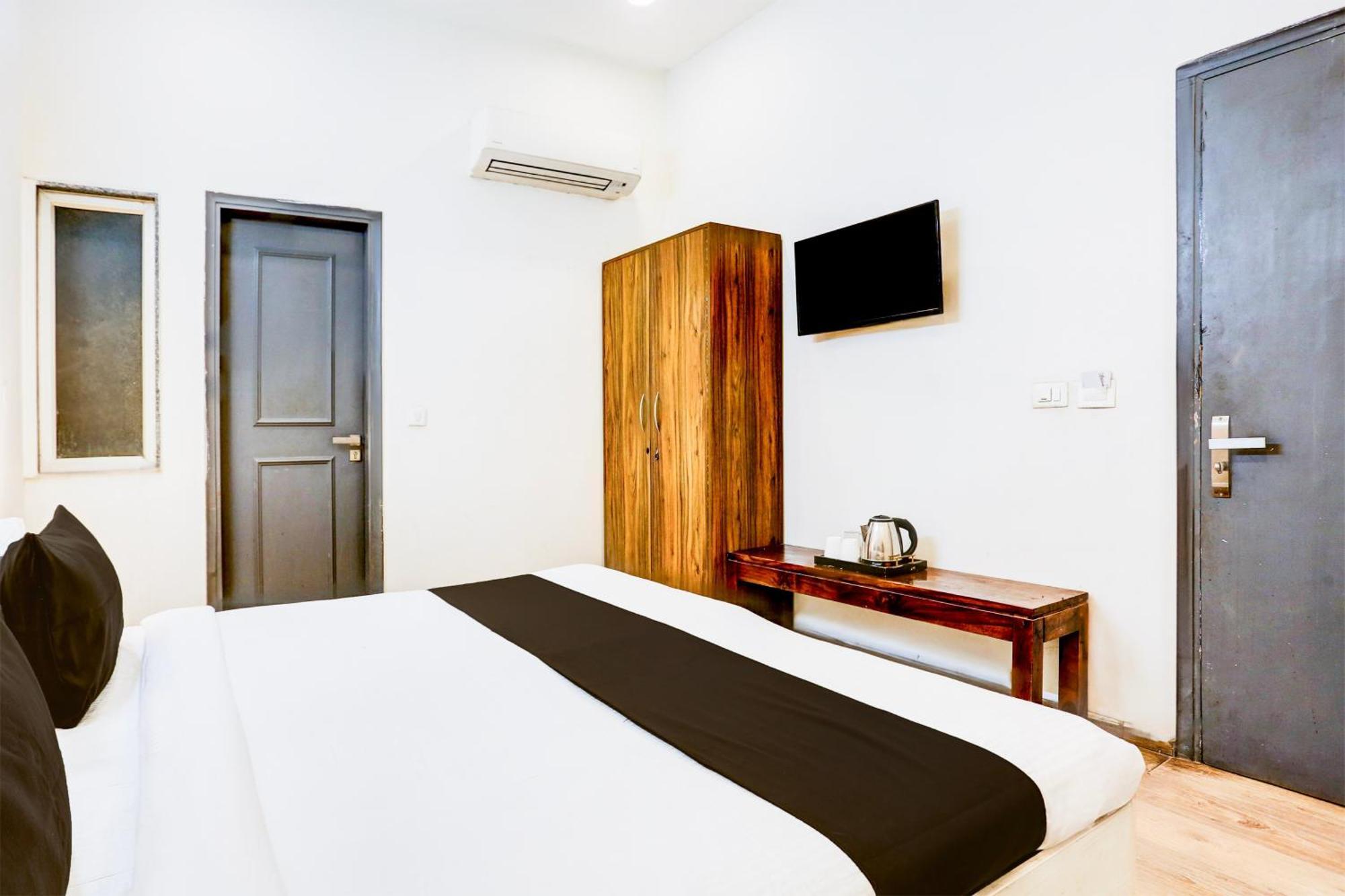 Hotel Collection O Jai Dada Gurgaon