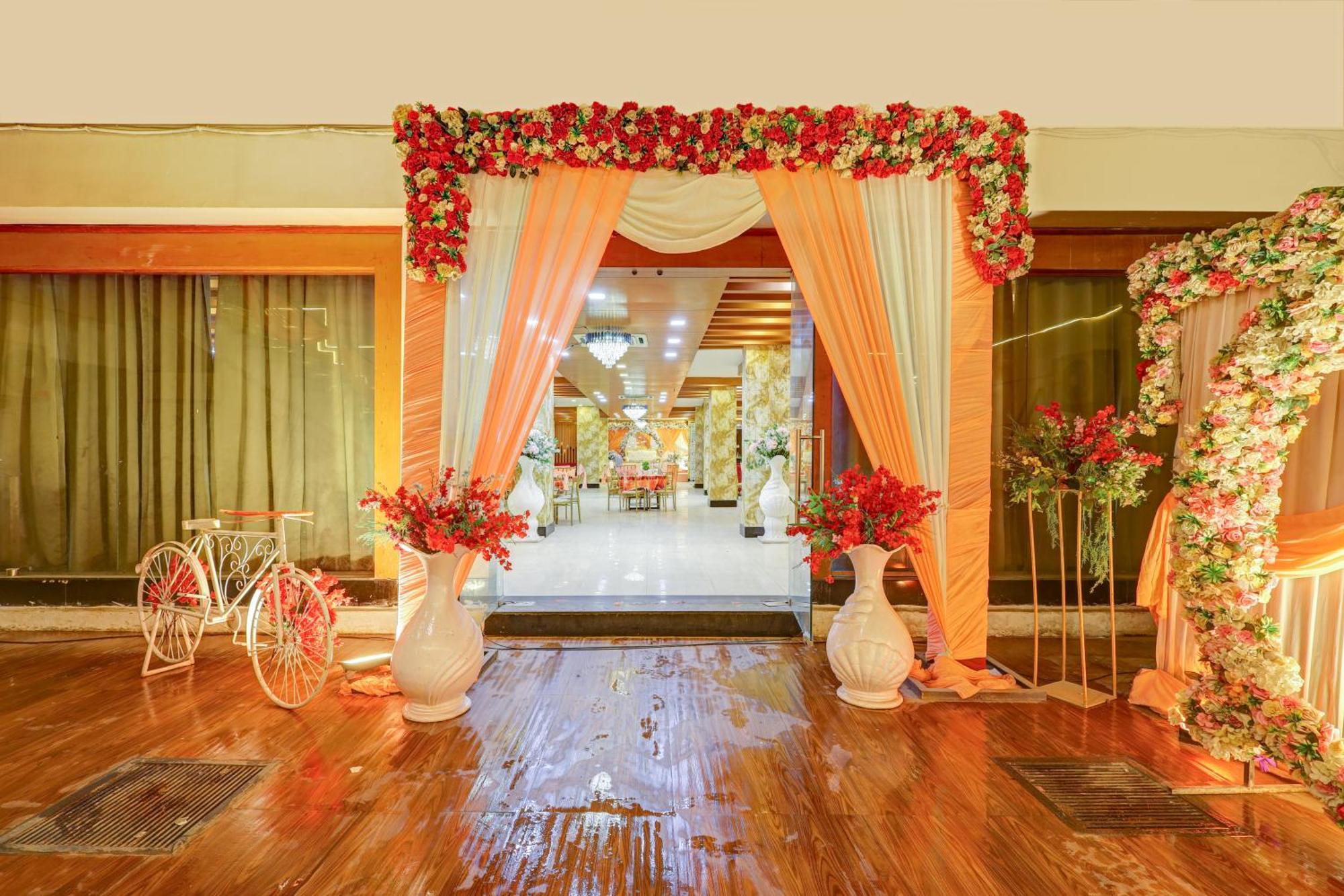 Hotel Wedlock Premium Huda *