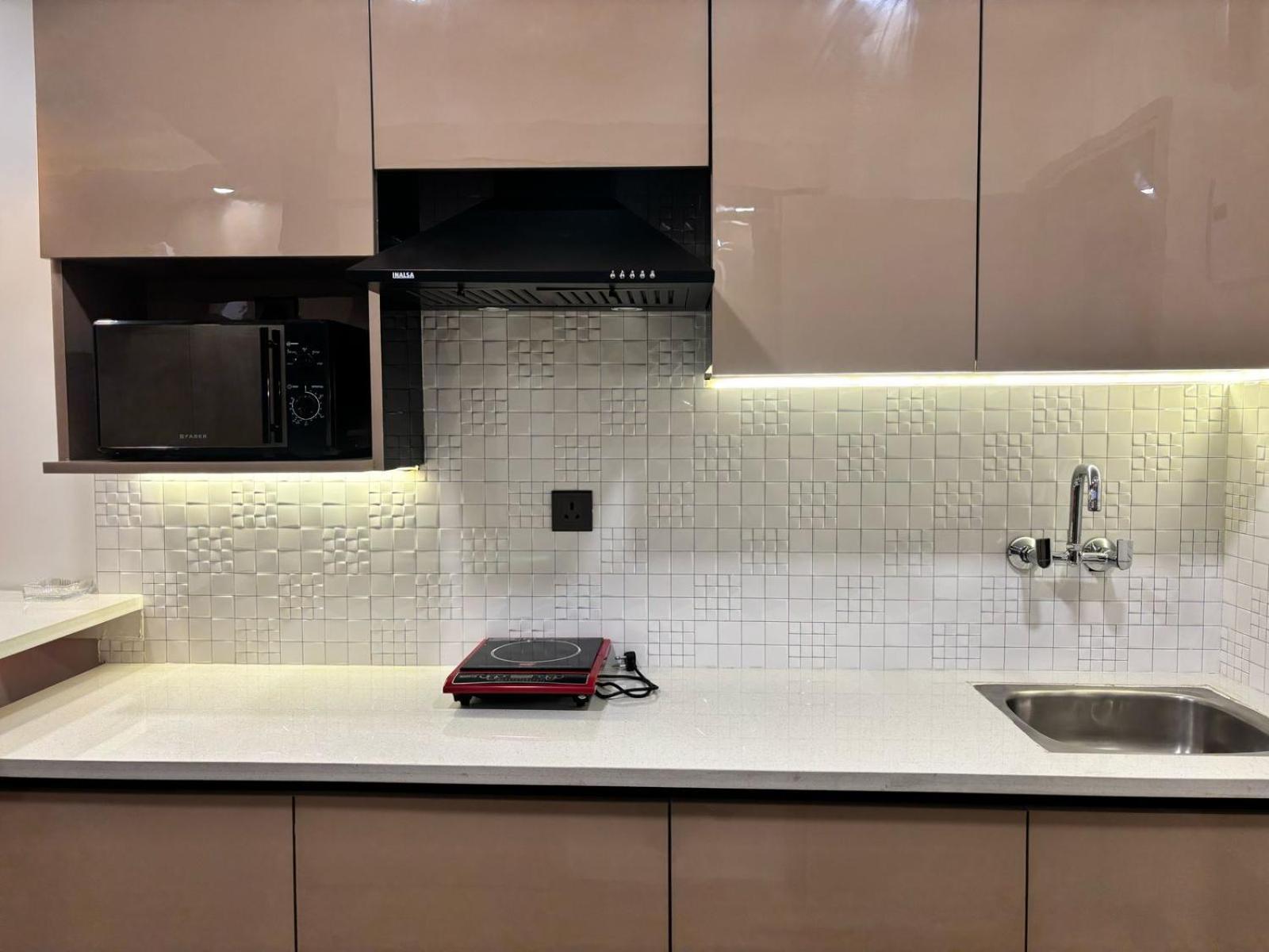 Luxury Living Expert Fully Furnished * Gurgaon