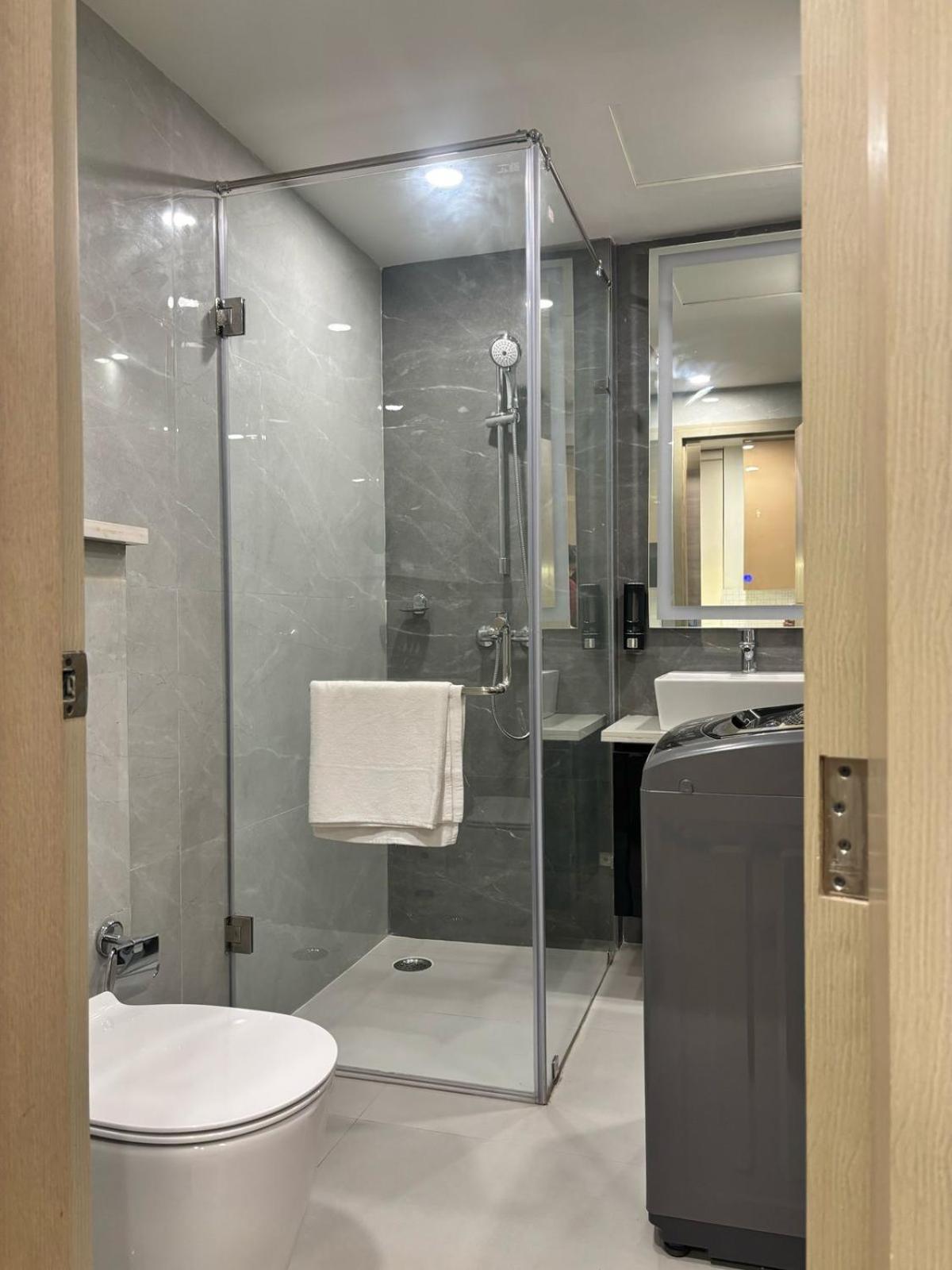 Luxury Living Expert Fully Furnished Gurgaon