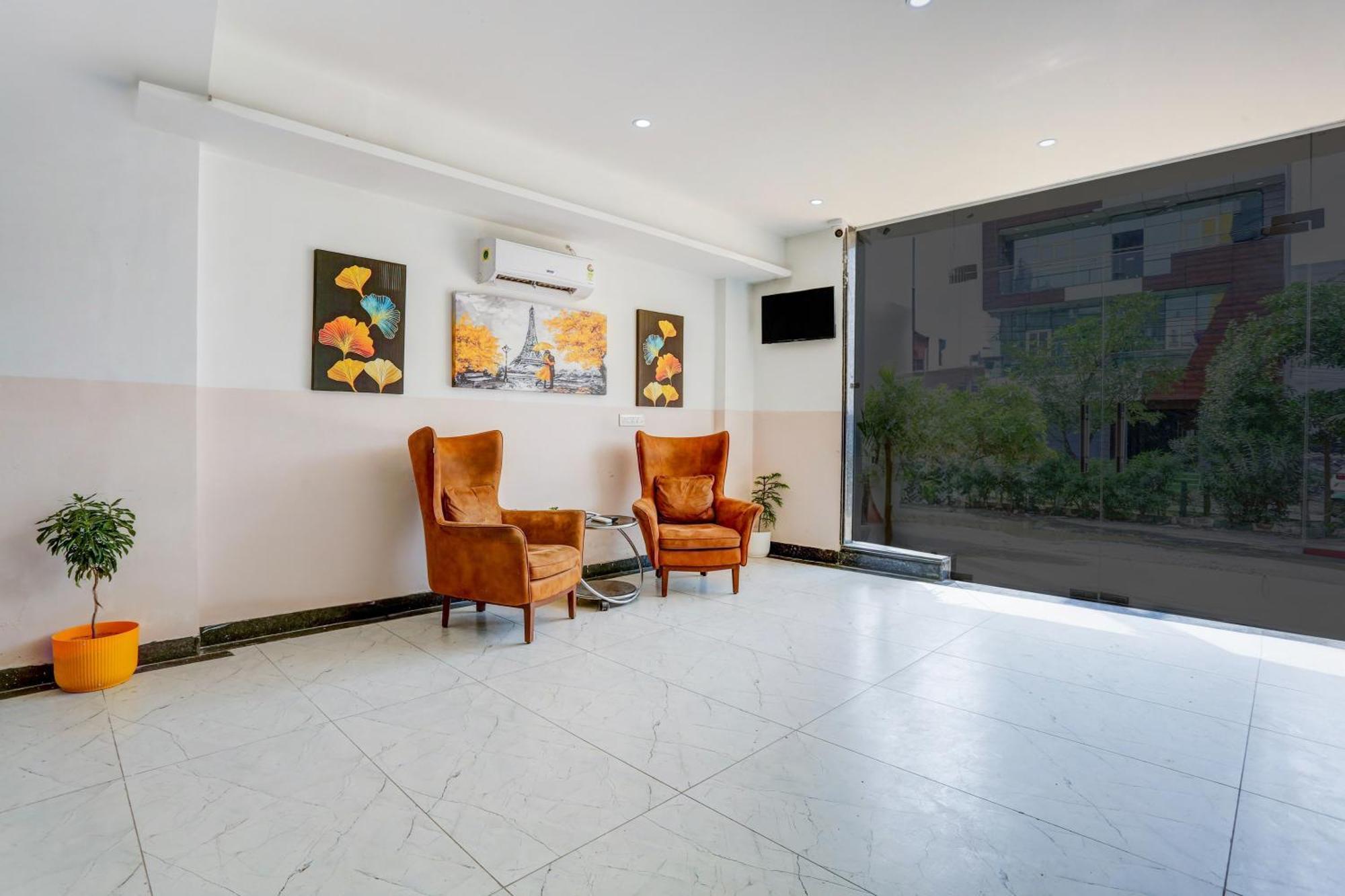 Hotel Super Townhouse Sector 69