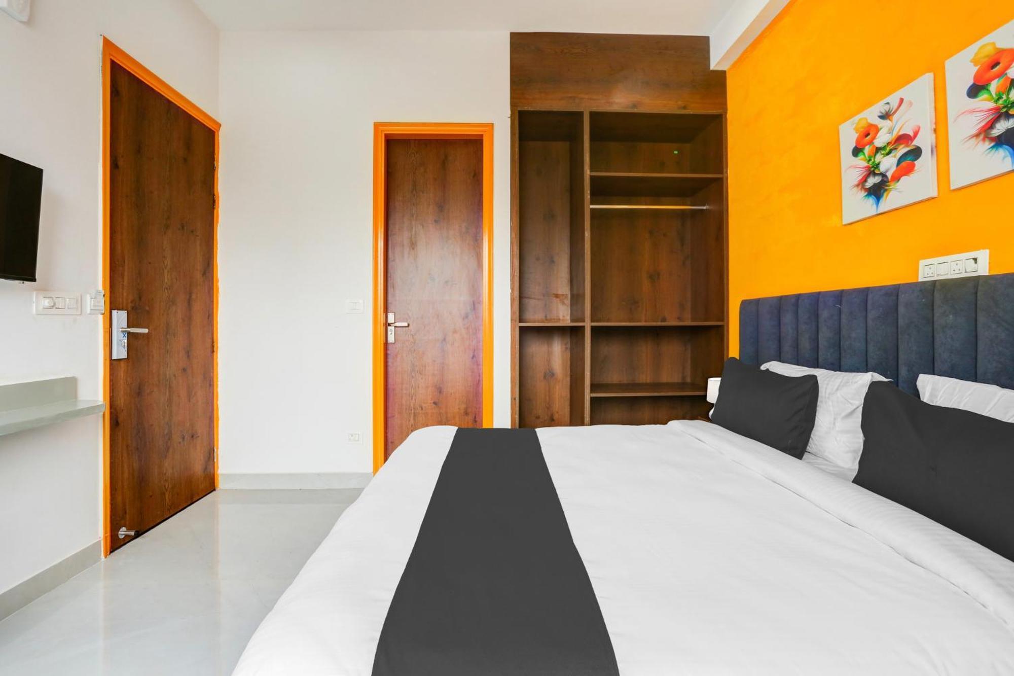 Super Townhouse Sector 69 Hotel Gurgaon