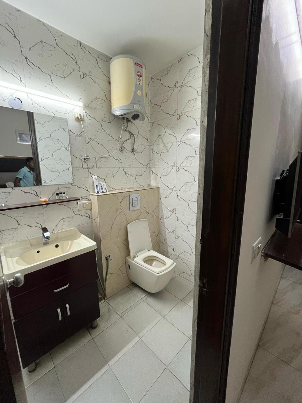 Vinayak Sector 43 Hotel 3*