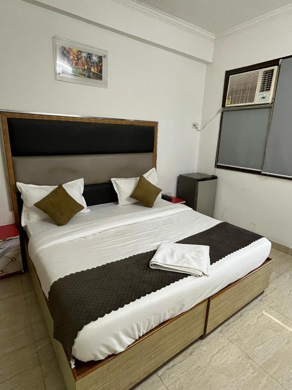 Vinayak Sector 43