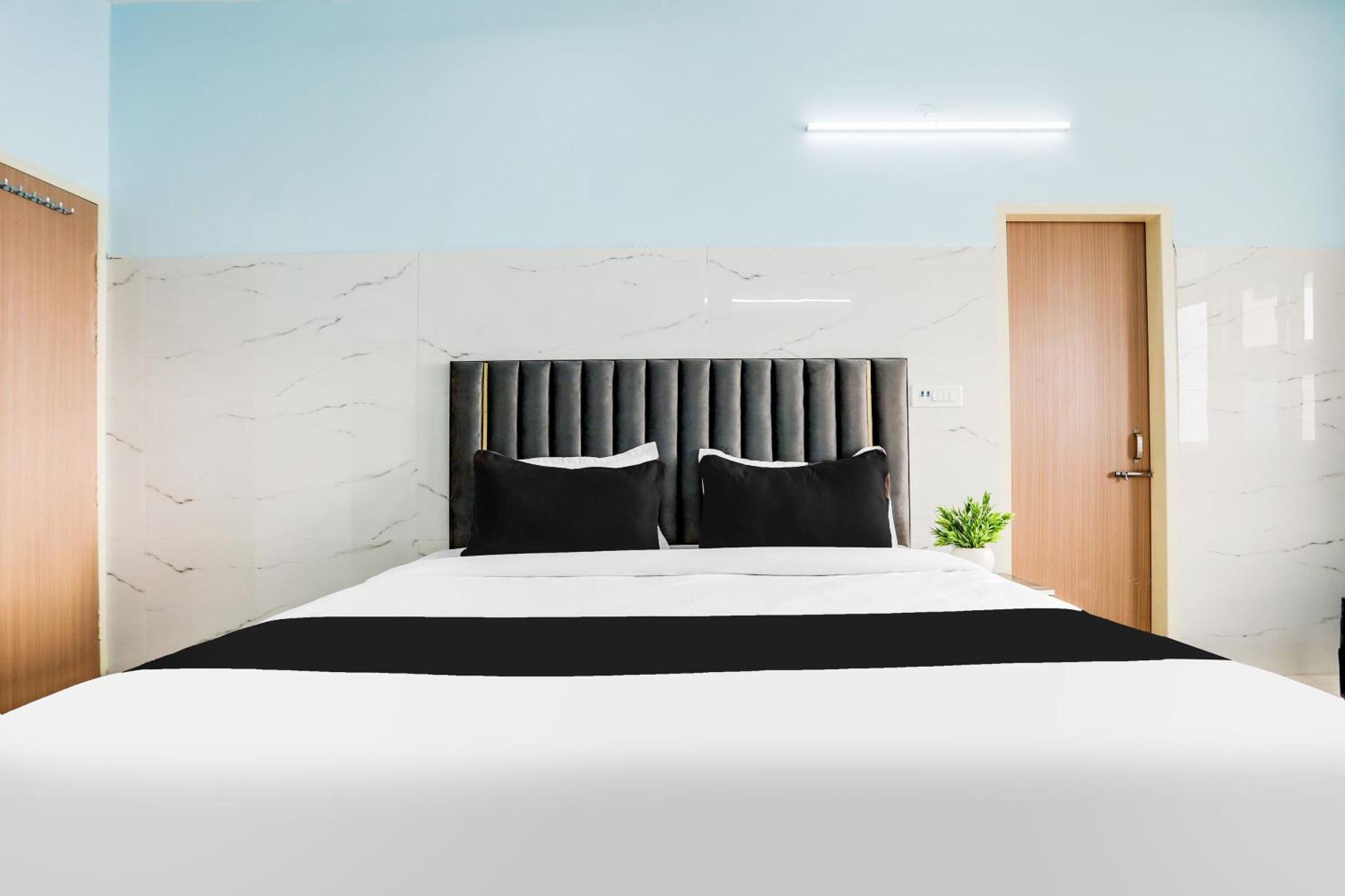 Hotel O Safe & Sure Residency Gurgaon