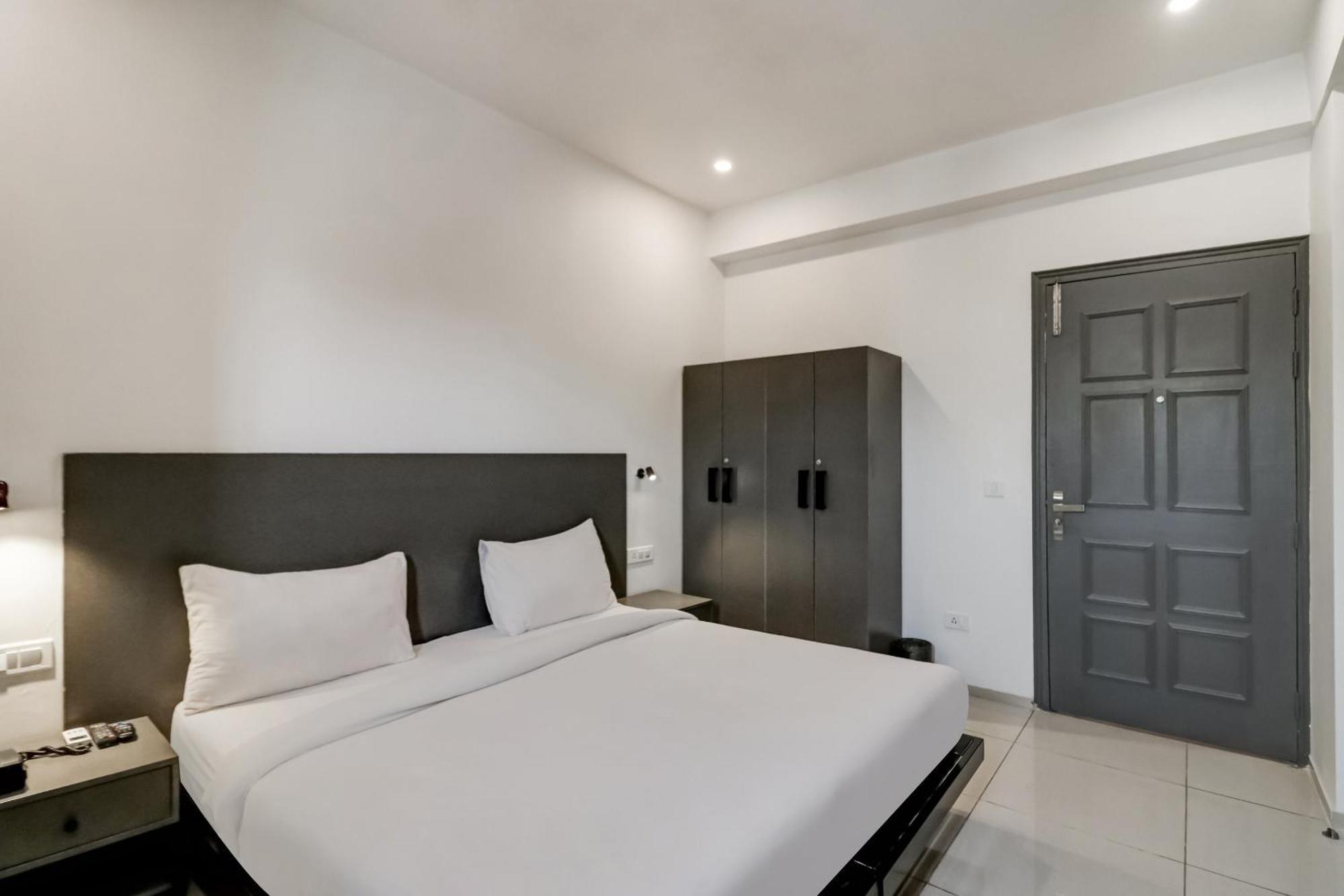 Townhouse South 2 Sector 49 4*